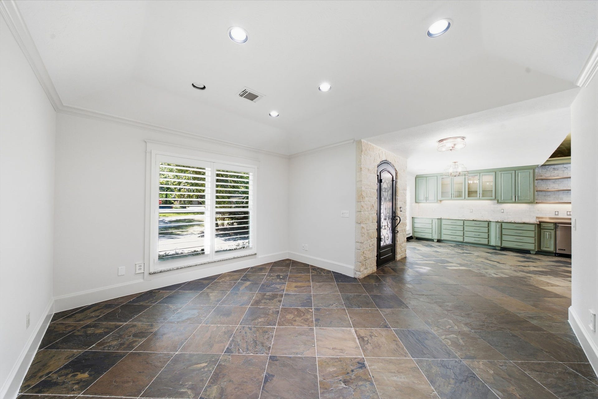 190 VELVET LEAF PLACE, The Woodlands, TX 77380