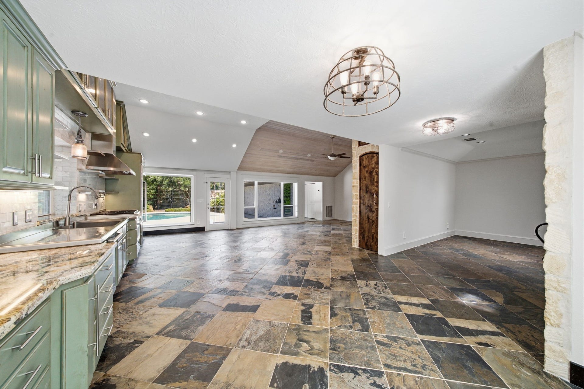 190 VELVET LEAF PLACE, The Woodlands, TX 77380