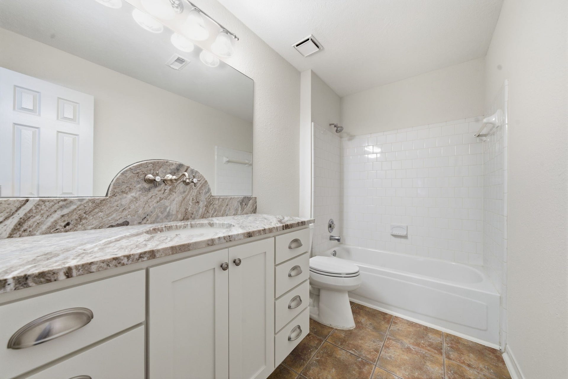 2nd Bathroom