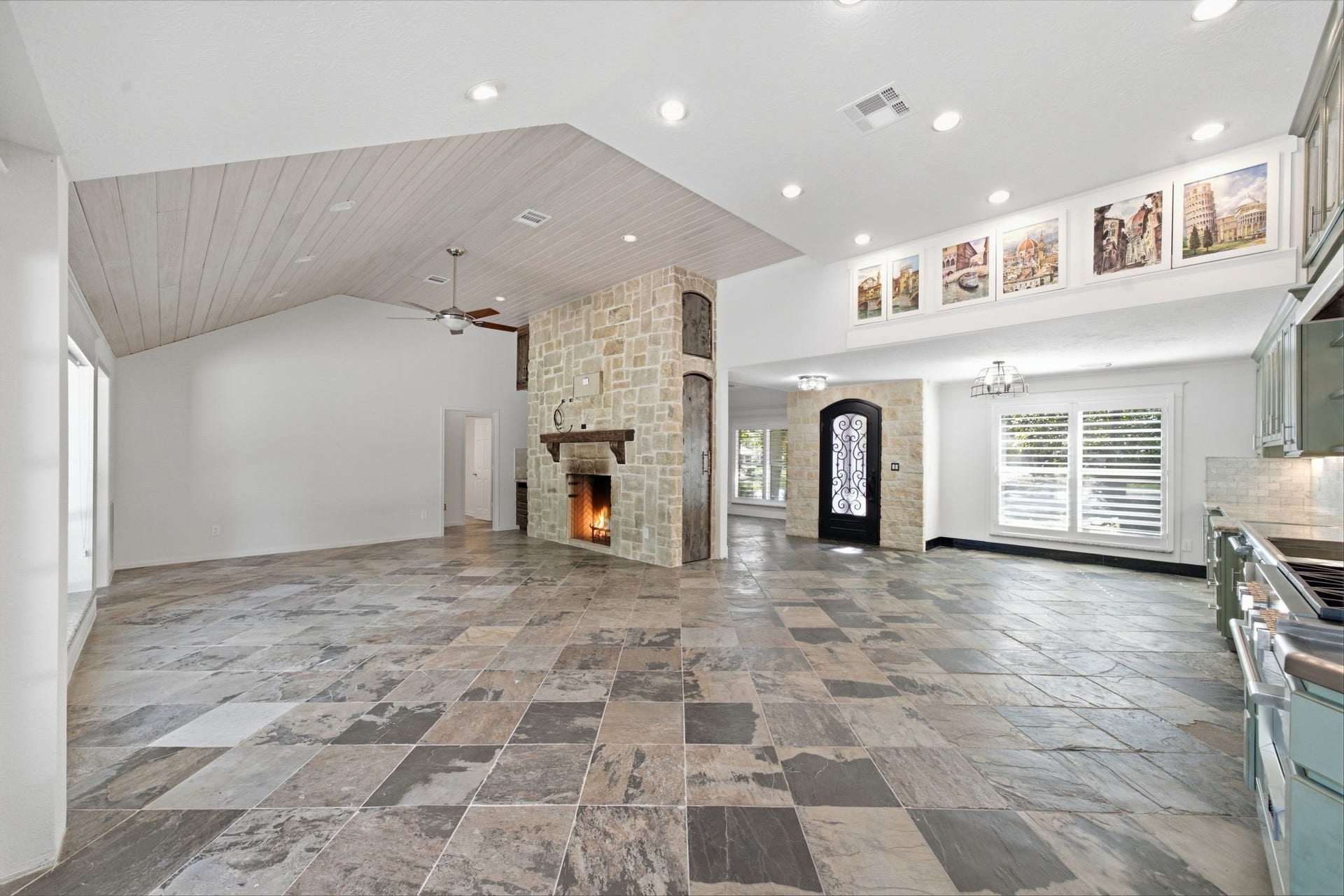 190 VELVET LEAF PLACE, The Woodlands, TX 77380