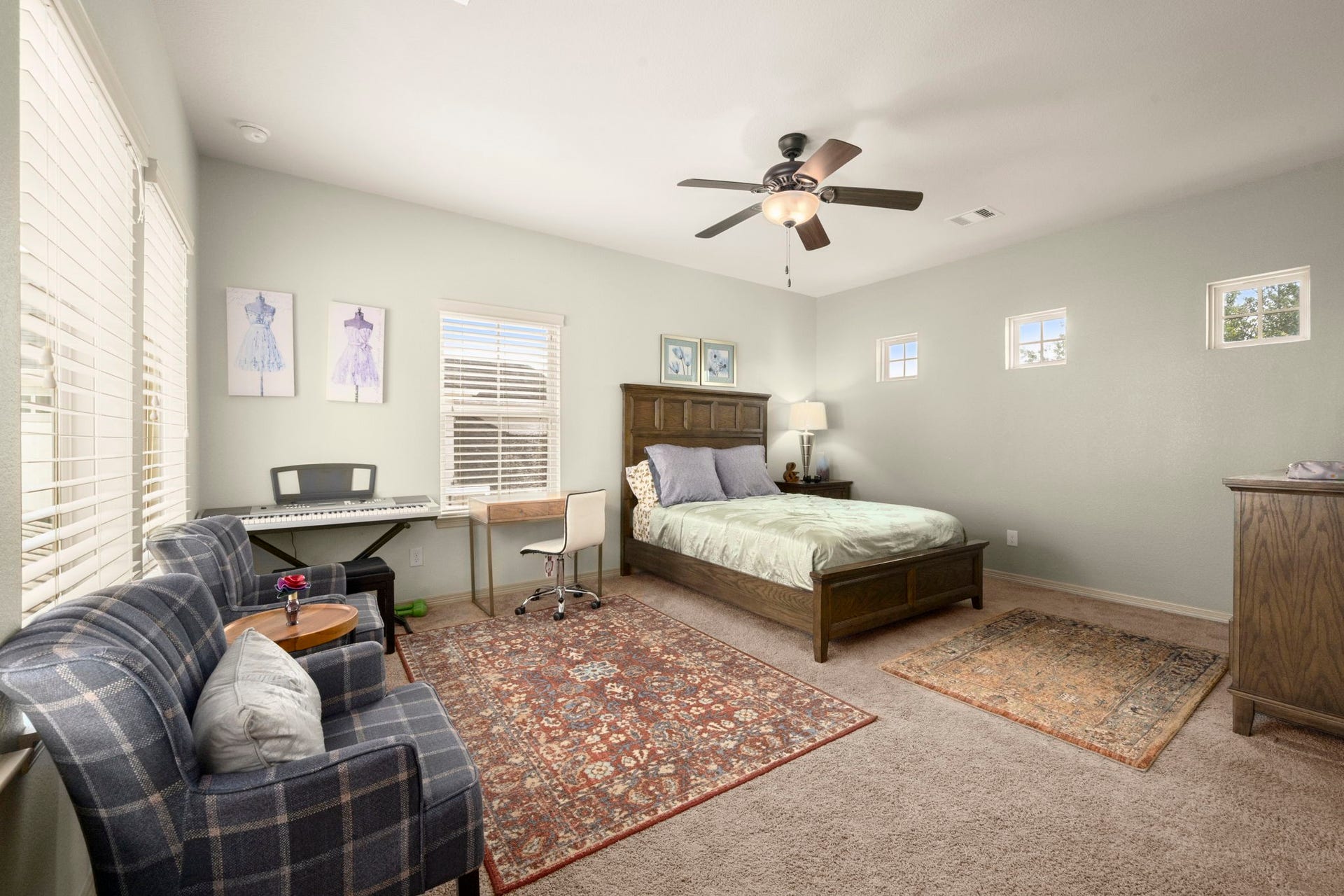 5103 Jackson Ponds Court, Sugar Land, TX 77479 Primary bedroom located on the second floor.