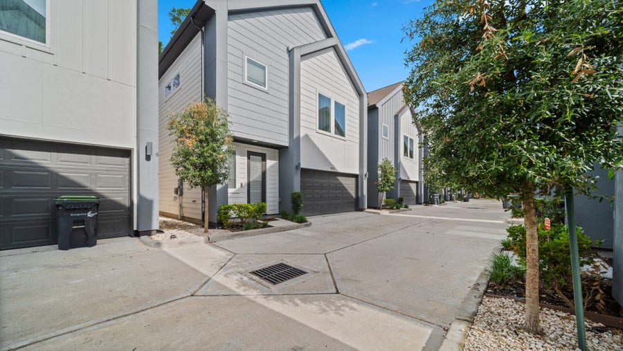 Property photo for 850 Elkhart Street, #D/E, Houston, TX