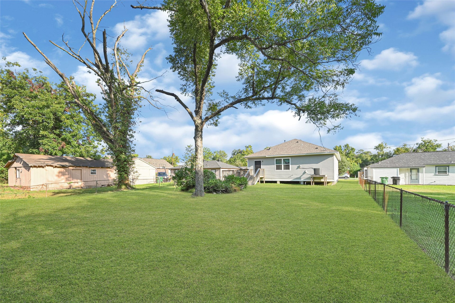 7622 Touchstone Street, Houston, TX 77028 7622 Touchstone Street, Houston, TX 77028