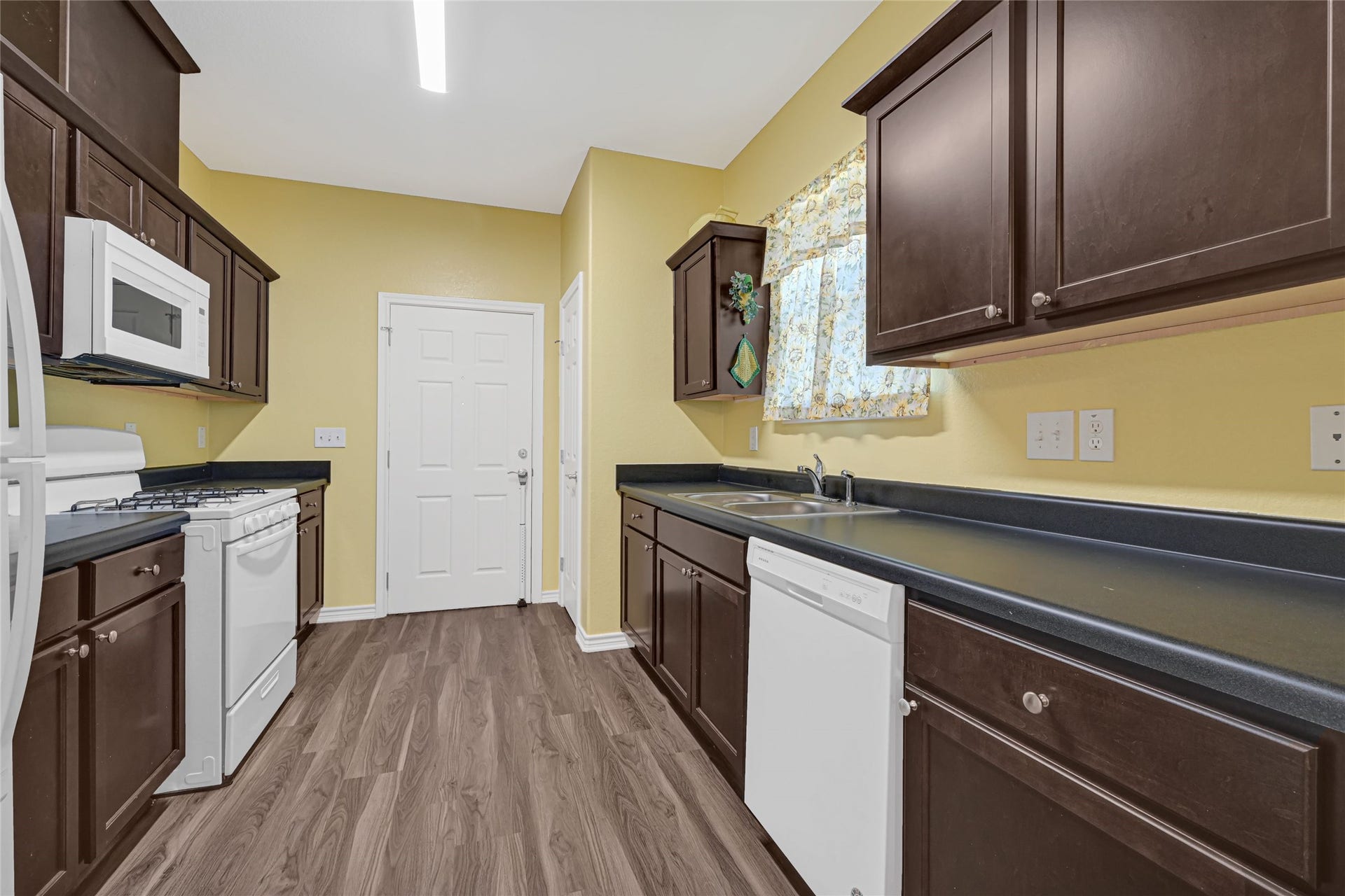 7622 Touchstone Street, Houston, TX 77028 7622 Touchstone Street, Houston, TX 77028