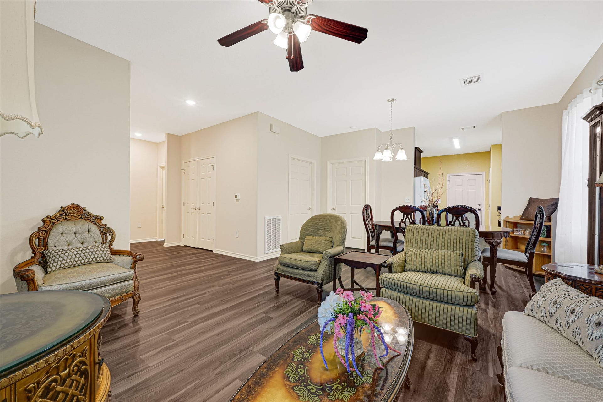 7622 Touchstone Street, Houston, TX 77028 7622 Touchstone Street, Houston, TX 77028