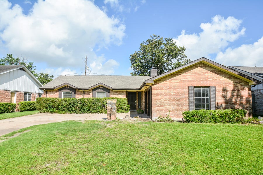 Property photo for 7222 Pella Drive, Houston, TX