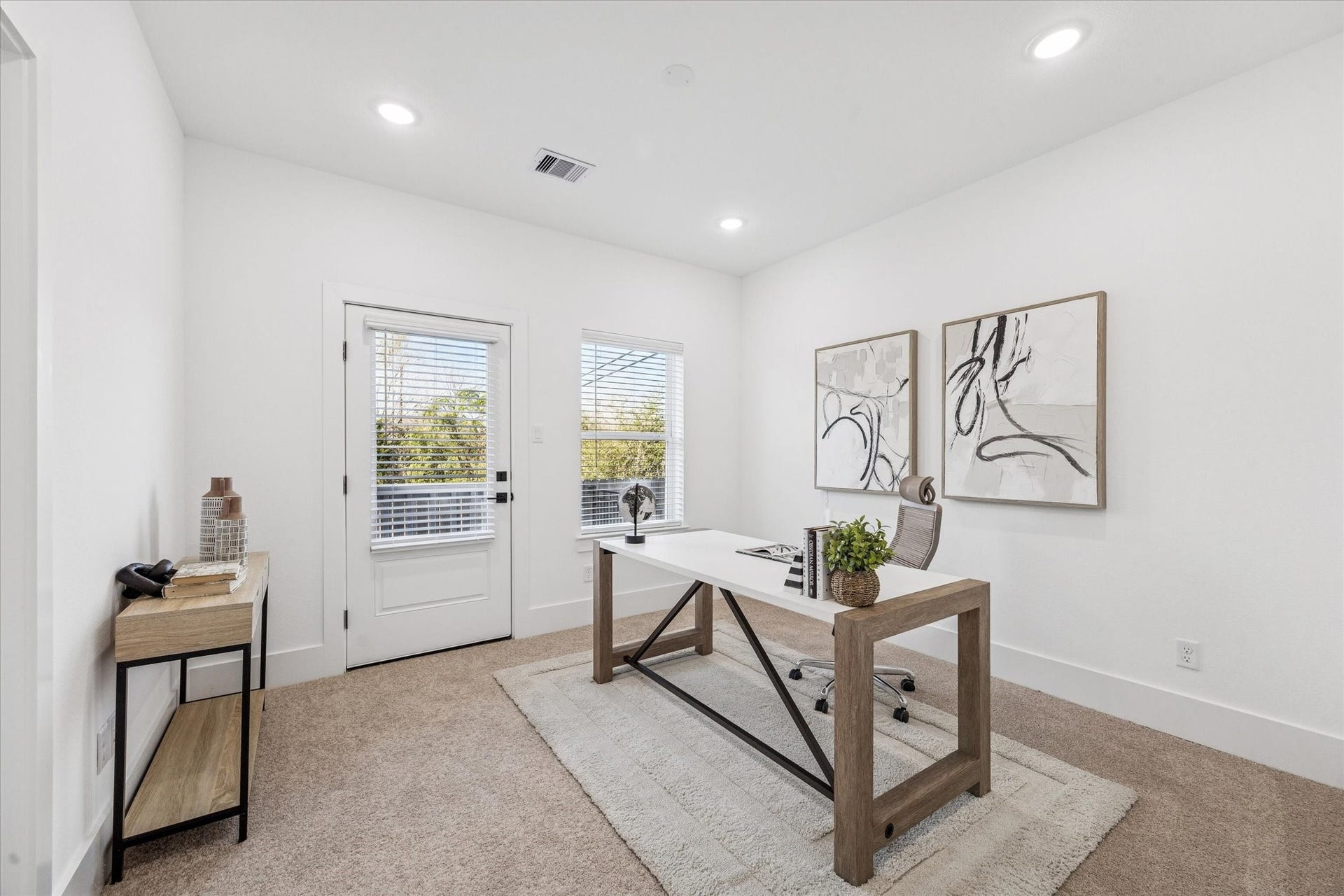 5635 Azores, Houston, TX 77091
