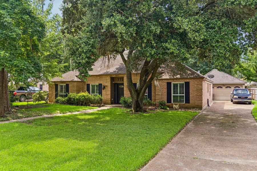 Property photo for 7719 Bideford Lane Lane, Houston, TX