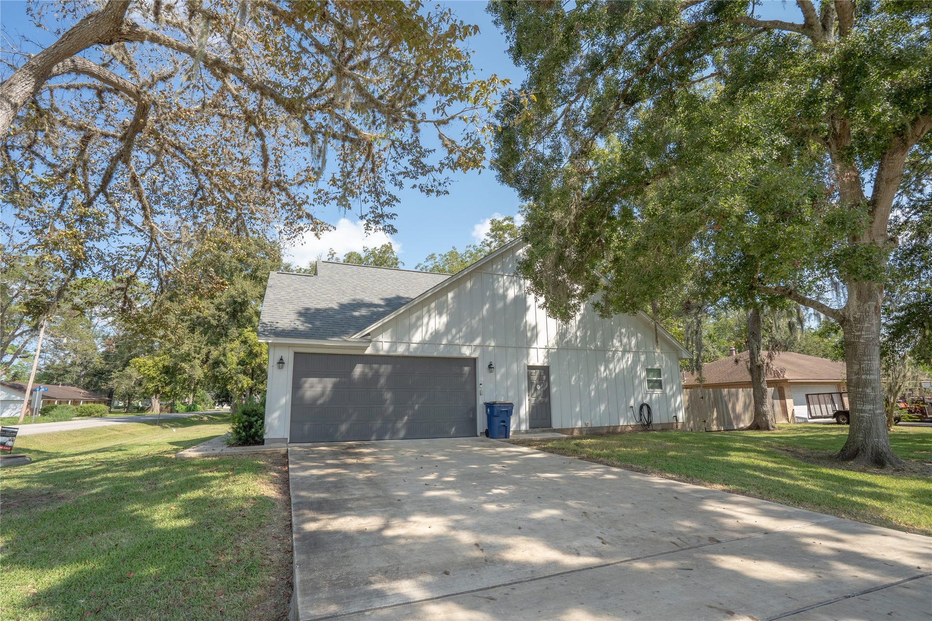 502 Tall Timber Drive, West Columbia, TX 77486