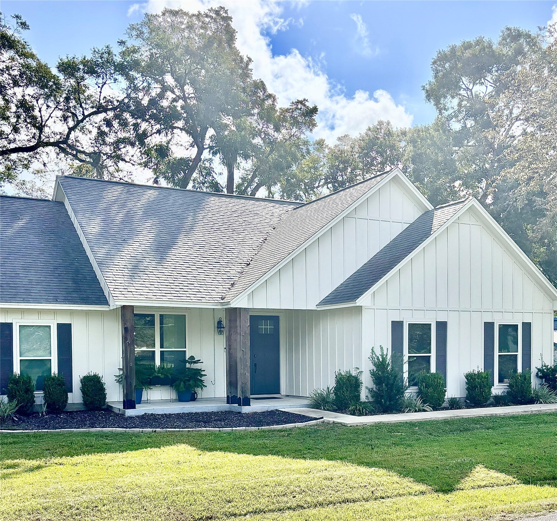 502 Tall Timber Drive, West Columbia, TX 77486