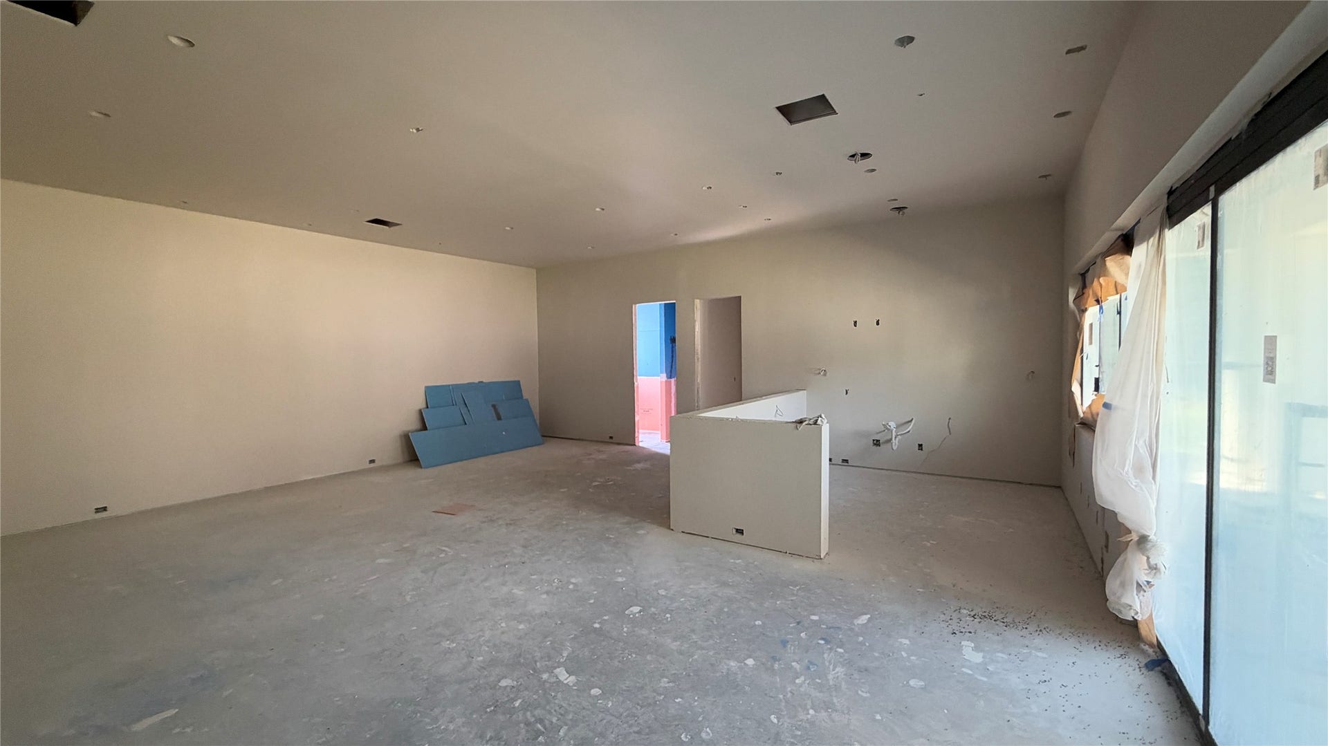2032 Stallion Lakes Avenue, Hockley, TX 77447
