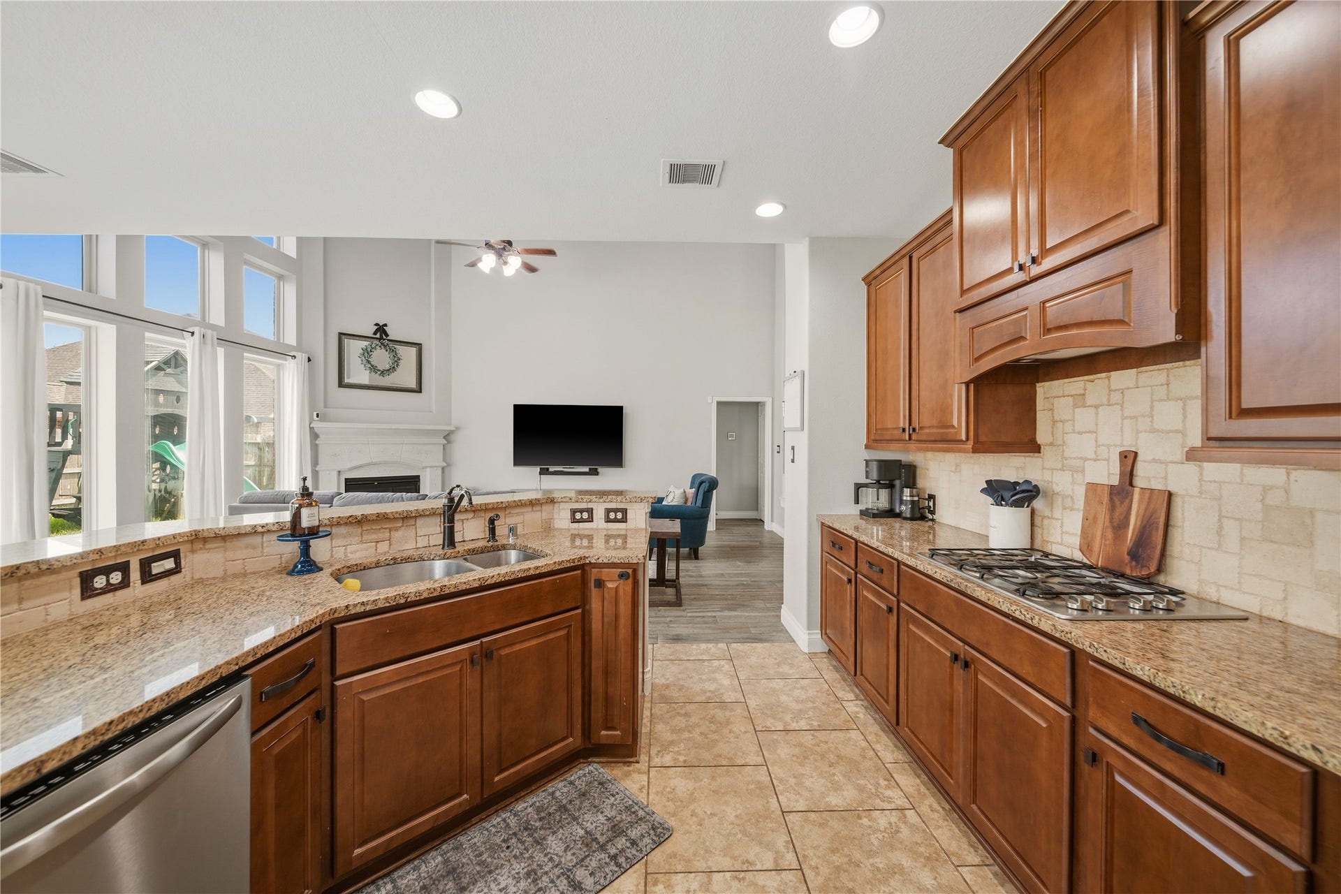 13711 Cutler Springs Court, Pearland, TX 77584 13711 Cutler Springs Court, Pearland, TX 77584