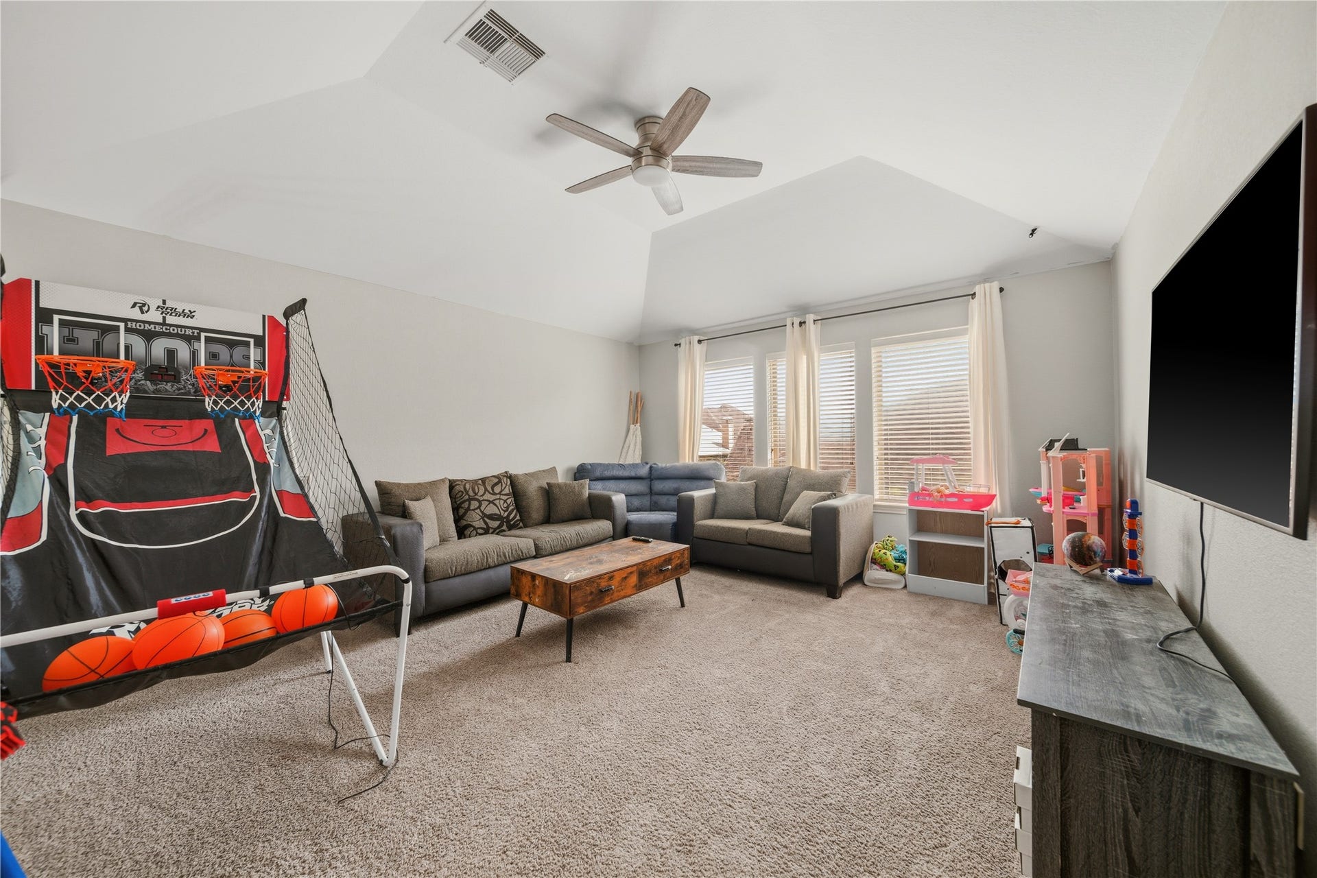 13711 Cutler Springs Court, Pearland, TX 77584 13711 Cutler Springs Court, Pearland, TX 77584