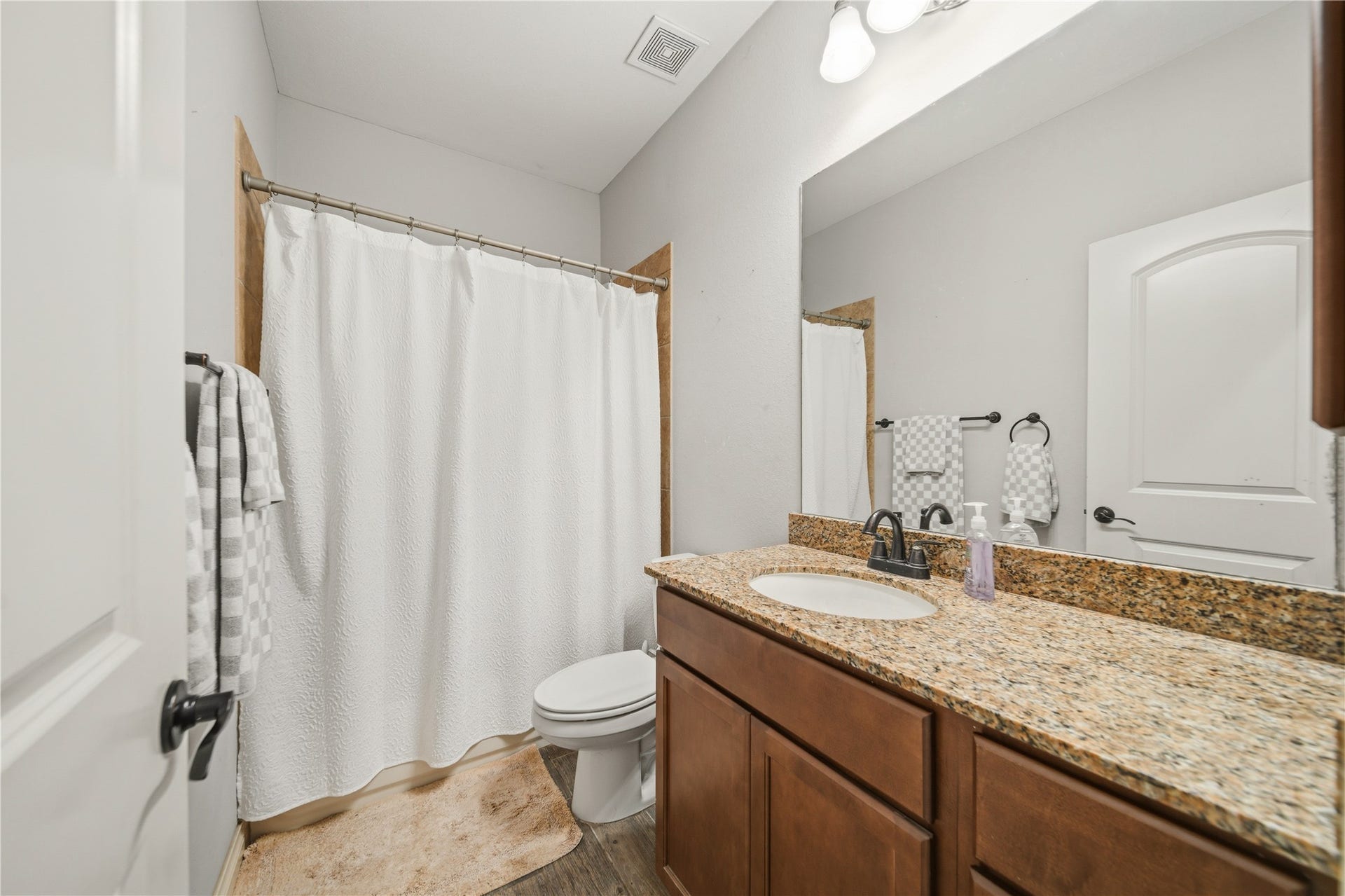 13711 Cutler Springs Court, Pearland, TX 77584 13711 Cutler Springs Court, Pearland, TX 77584