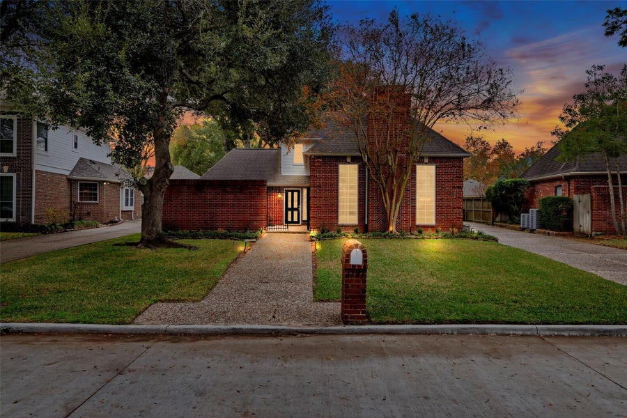 Property photo for 1127 Barkston Drive, Katy, TX