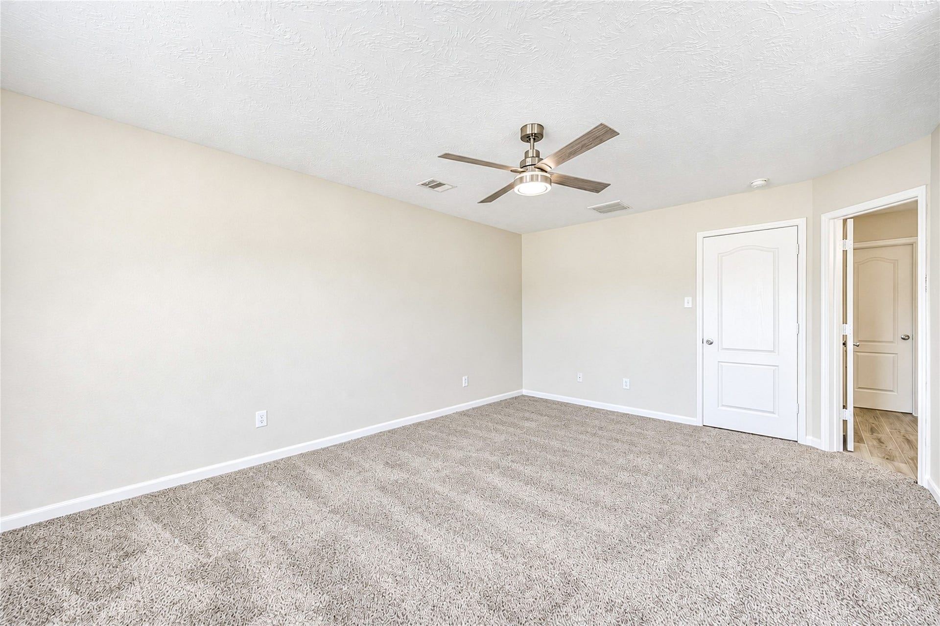7331 Liberty Tree Lane, Houston, TX 77049 7331 Liberty Tree Lane, Houston, TX 77049