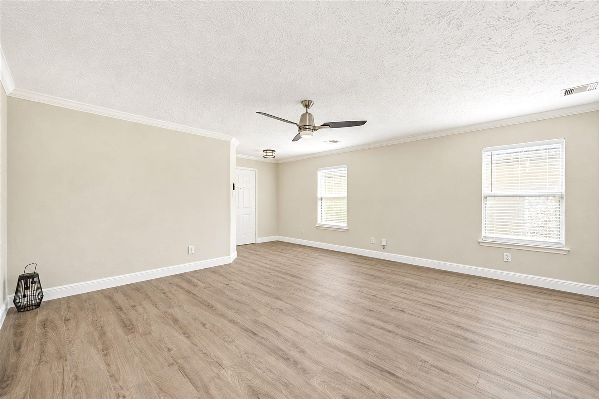 7331 Liberty Tree Lane, Houston, TX 77049 7331 Liberty Tree Lane, Houston, TX 77049
