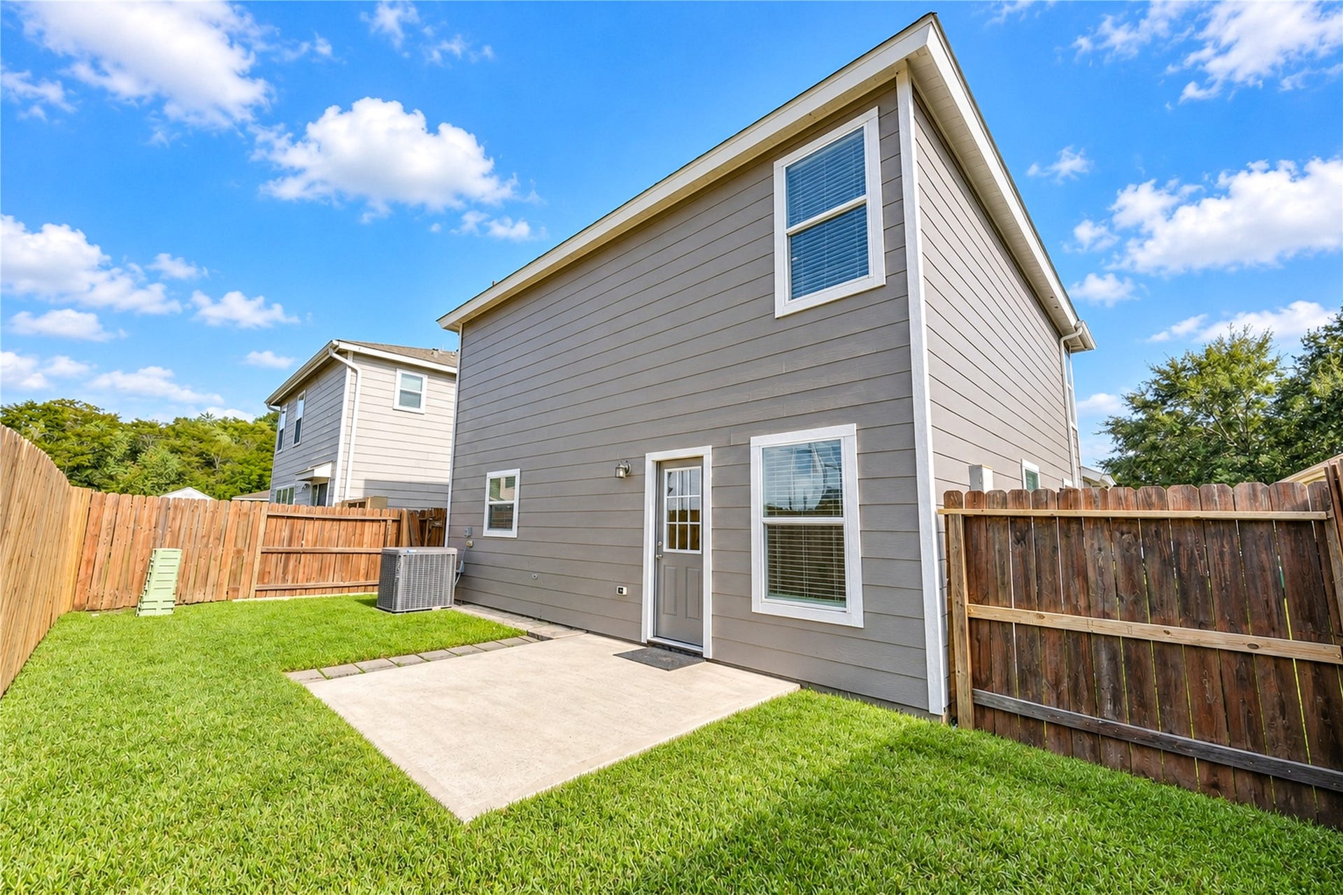 7331 Liberty Tree Lane, Houston, TX 77049 7331 Liberty Tree Lane, Houston, TX 77049