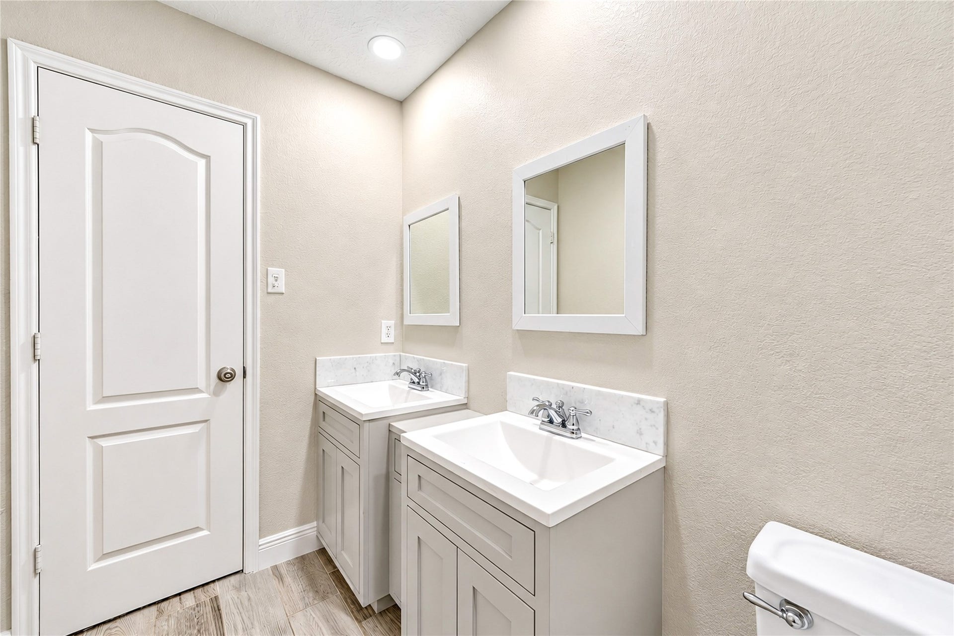 7331 Liberty Tree Lane, Houston, TX 77049 7331 Liberty Tree Lane, Houston, TX 77049
