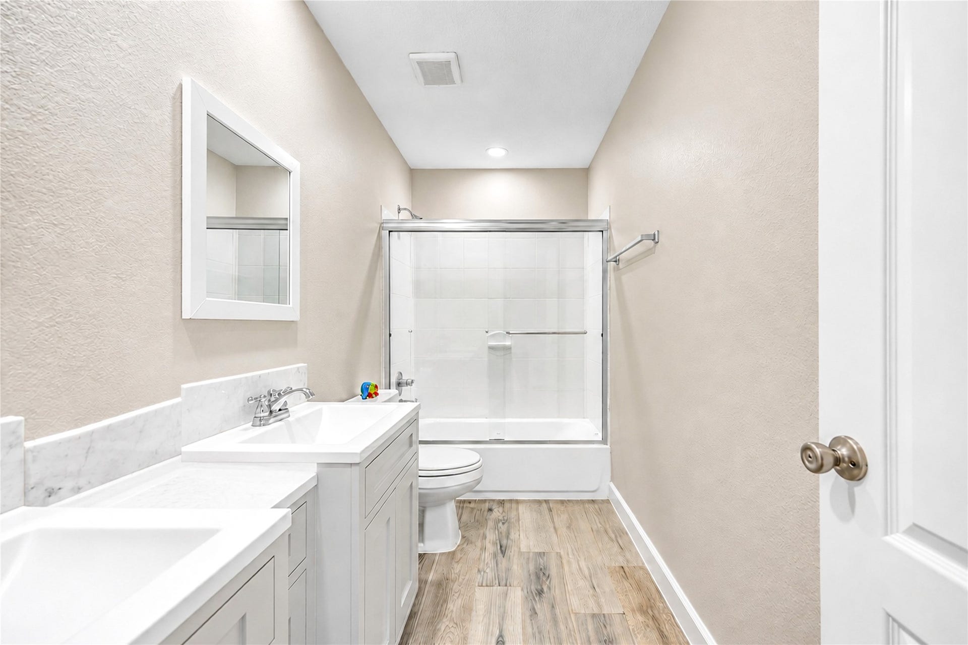 7331 Liberty Tree Lane, Houston, TX 77049 7331 Liberty Tree Lane, Houston, TX 77049