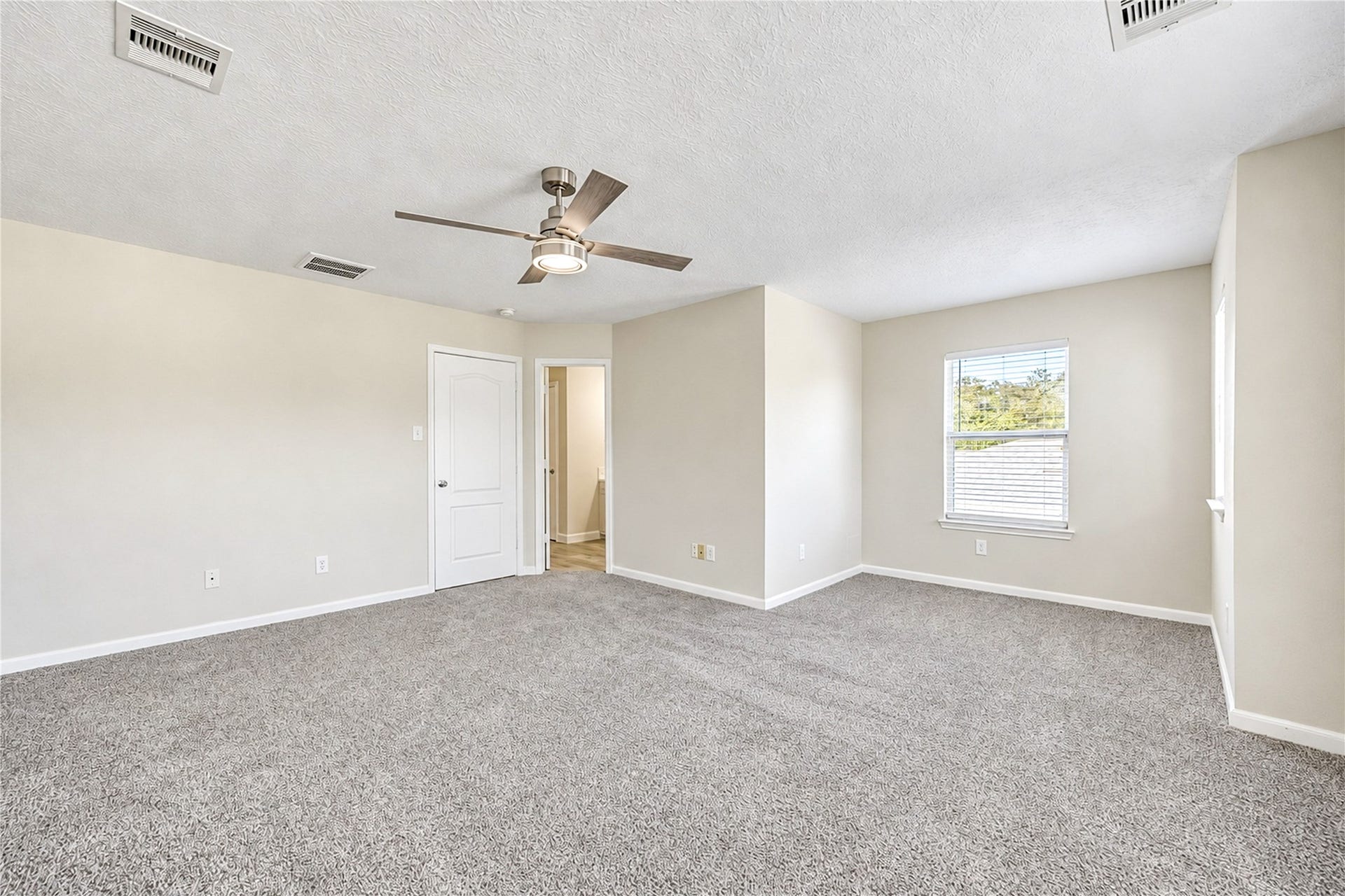 7331 Liberty Tree Lane, Houston, TX 77049 7331 Liberty Tree Lane, Houston, TX 77049