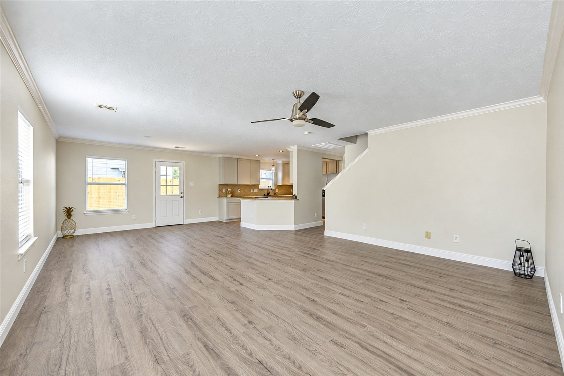 7331 Liberty Tree Lane, Houston, TX 77049 7331 Liberty Tree Lane, Houston, TX 77049