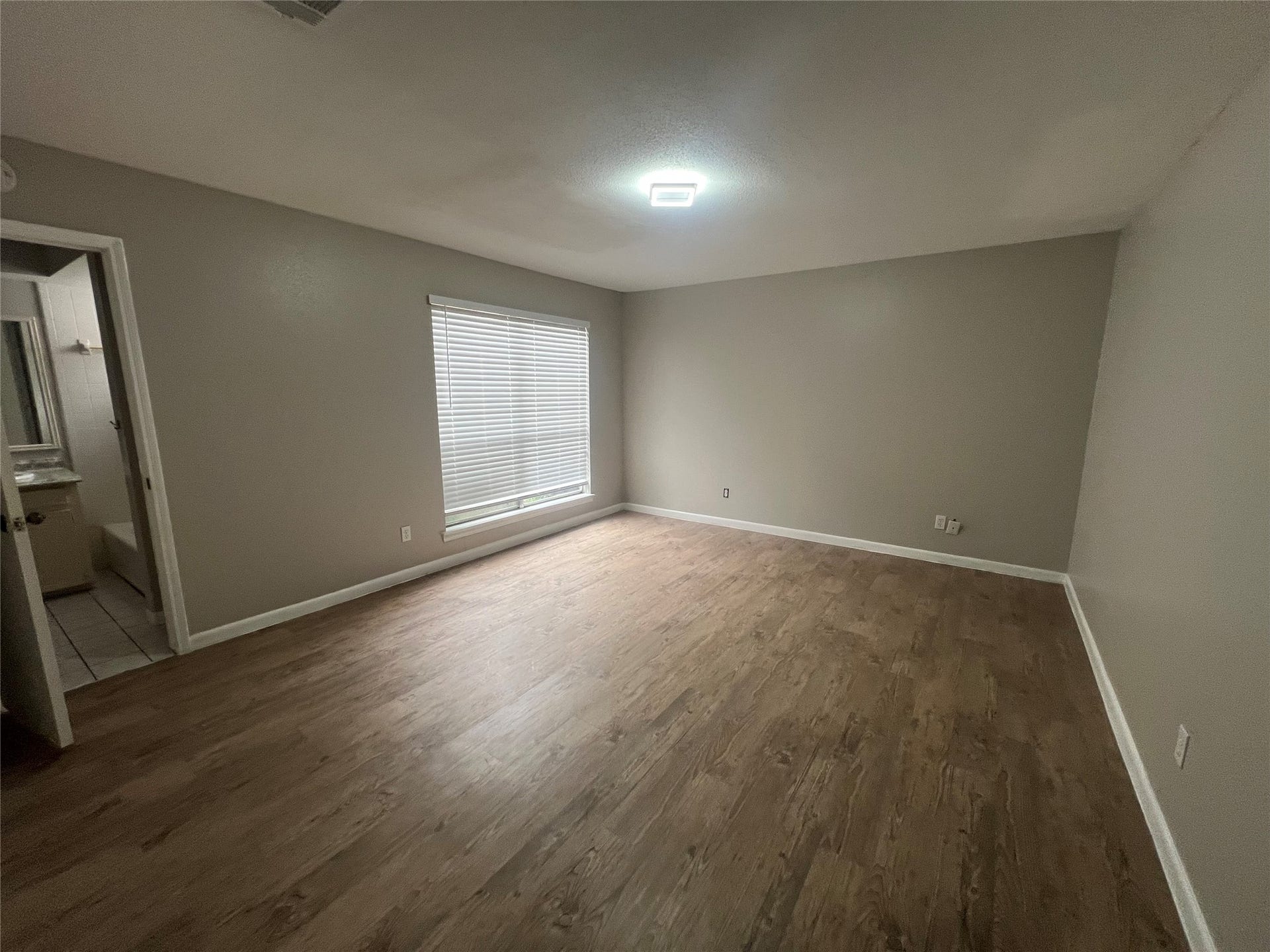 15107 Silverman Street, Houston, TX 77598 15107 Silverman Street, Houston, TX 77598