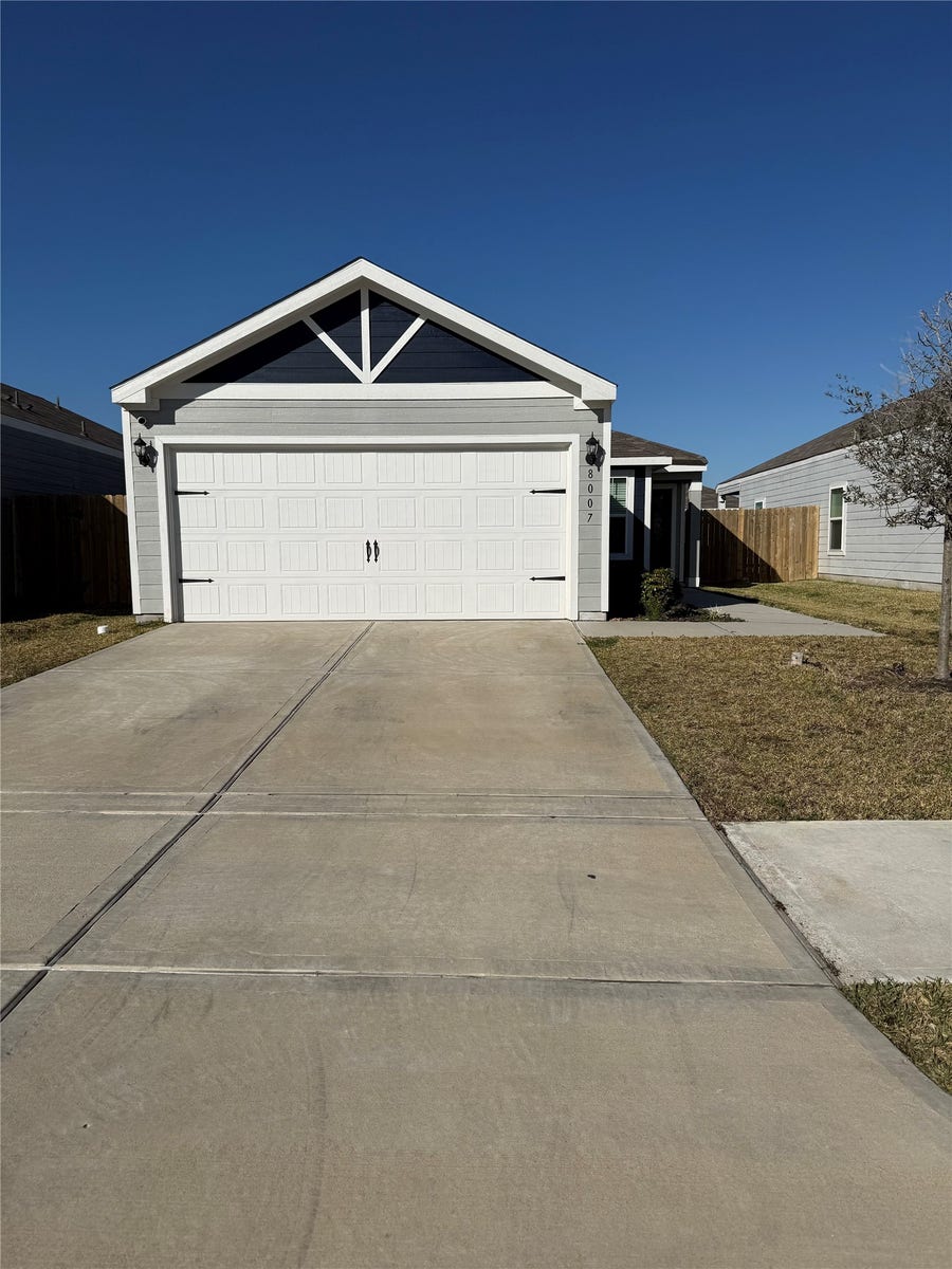 Property photo for 8007 Burnt Orchid, Houston, TX