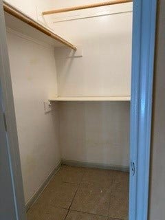 6303 Southwood Court S, Houston, TX 77035 Secondary Closet