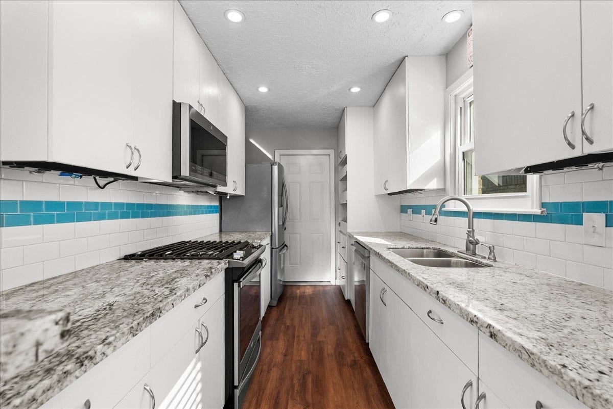 3206 Wavecrest Street, League City, TX 77573 3206 Wavecrest Street, League City, TX 77573