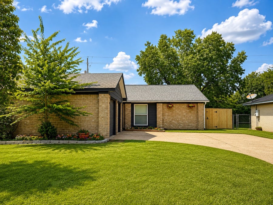 Property photo for 3206 Wavecrest Street, League City, TX