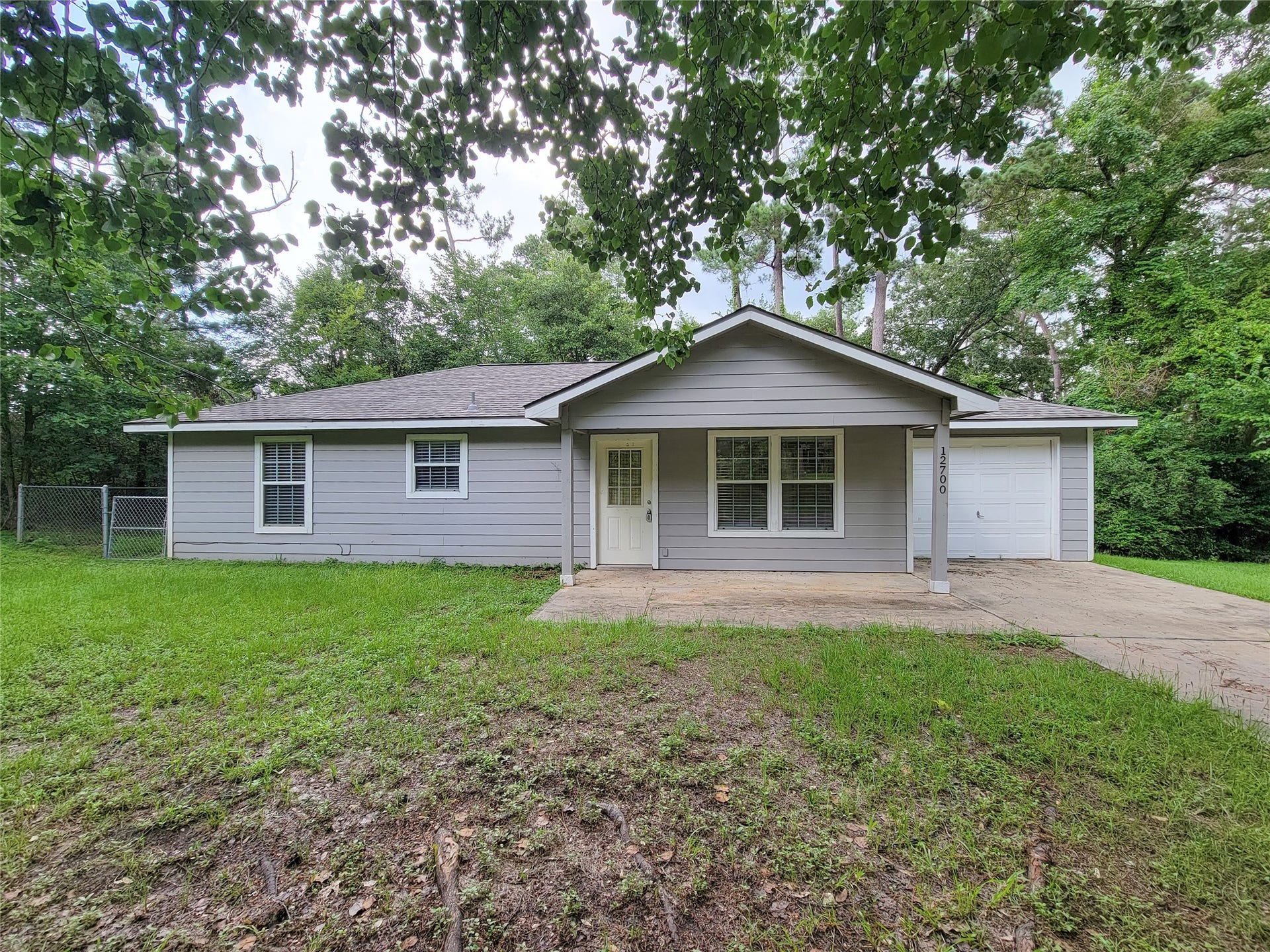 12700 Royal Green Drive, Conroe, TX 77303 12700 Royal Green Drive, Conroe, TX 77303