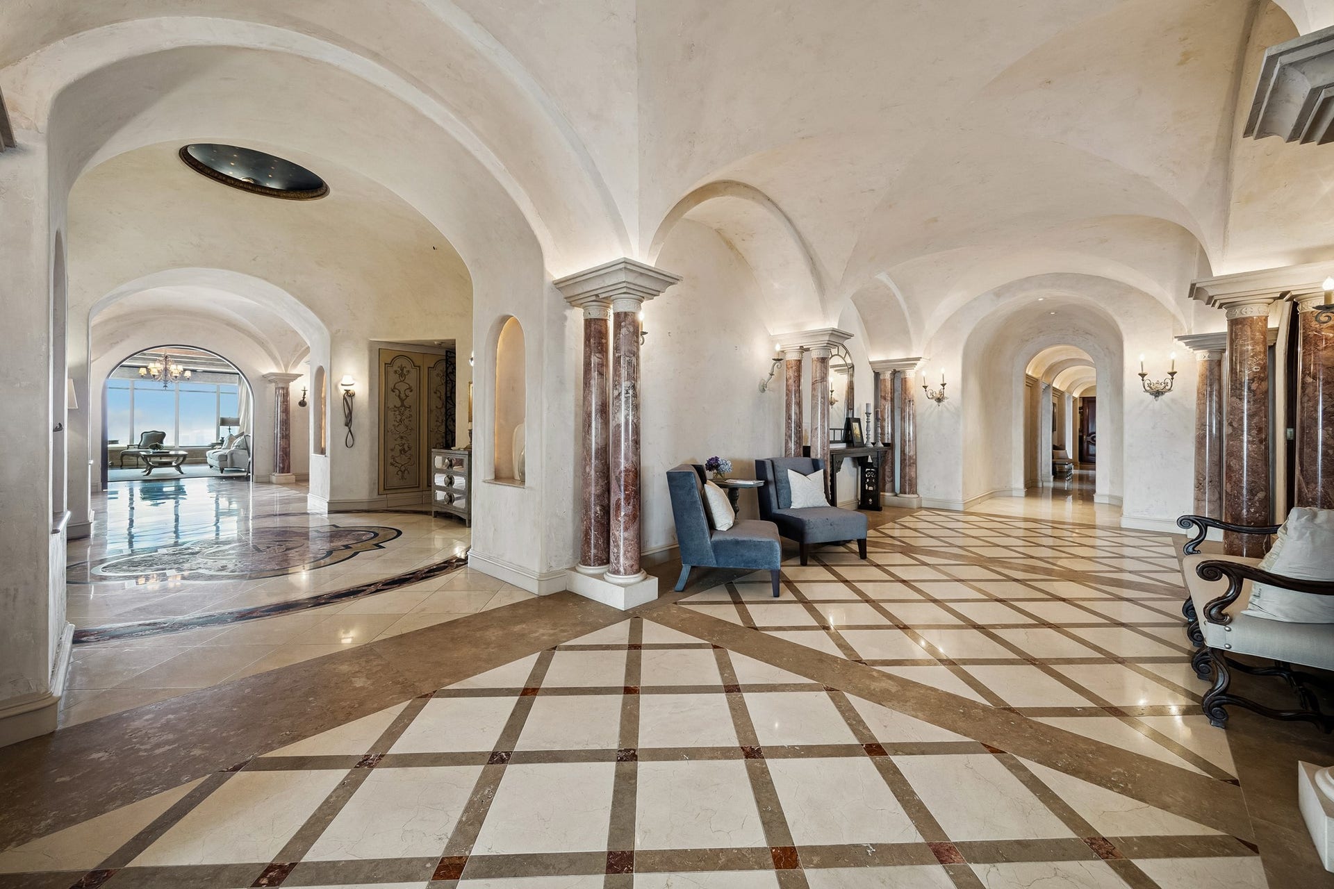 2121 Kirby Drive, #33, Houston, TX 77019 2121 Kirby Drive, #33, Houston, TX 77019