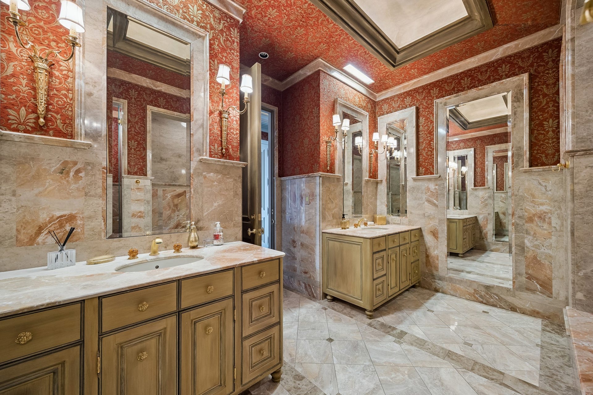 2121 Kirby Drive, #33, Houston, TX 77019 2121 Kirby Drive, #33, Houston, TX 77019