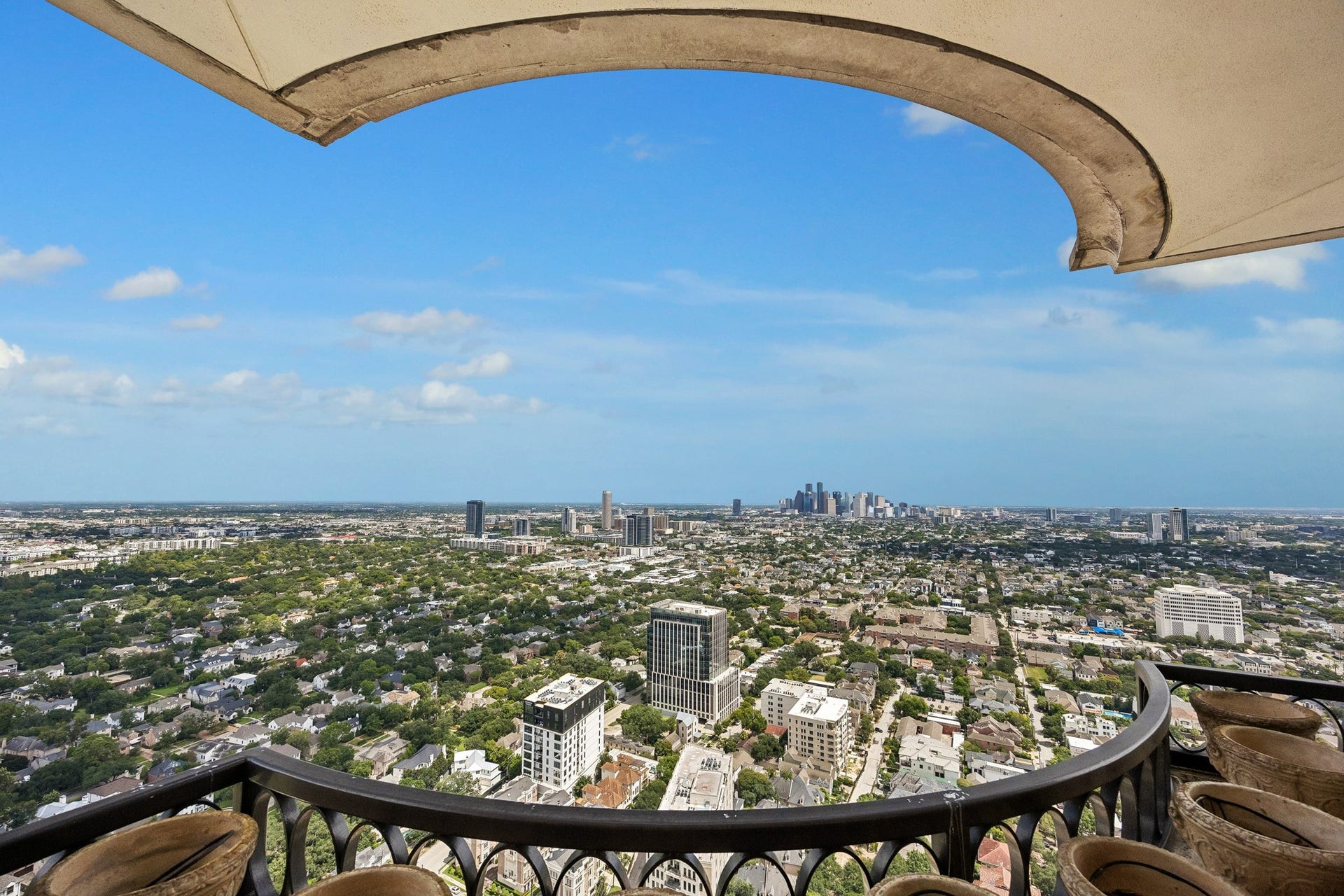2121 Kirby Drive, #33, Houston, TX 77019 2121 Kirby Drive, #33, Houston, TX 77019