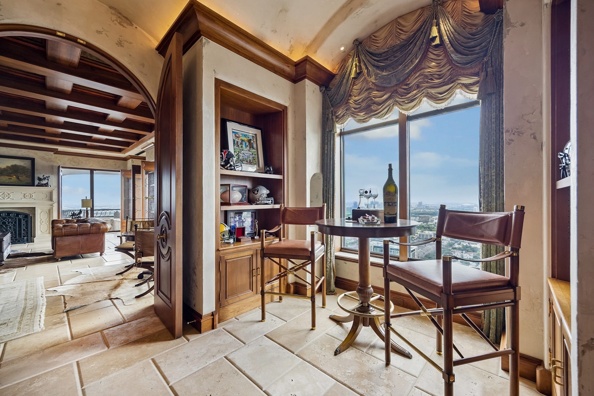 2121 Kirby Drive, #33, Houston, TX 77019 2121 Kirby Drive, #33, Houston, TX 77019