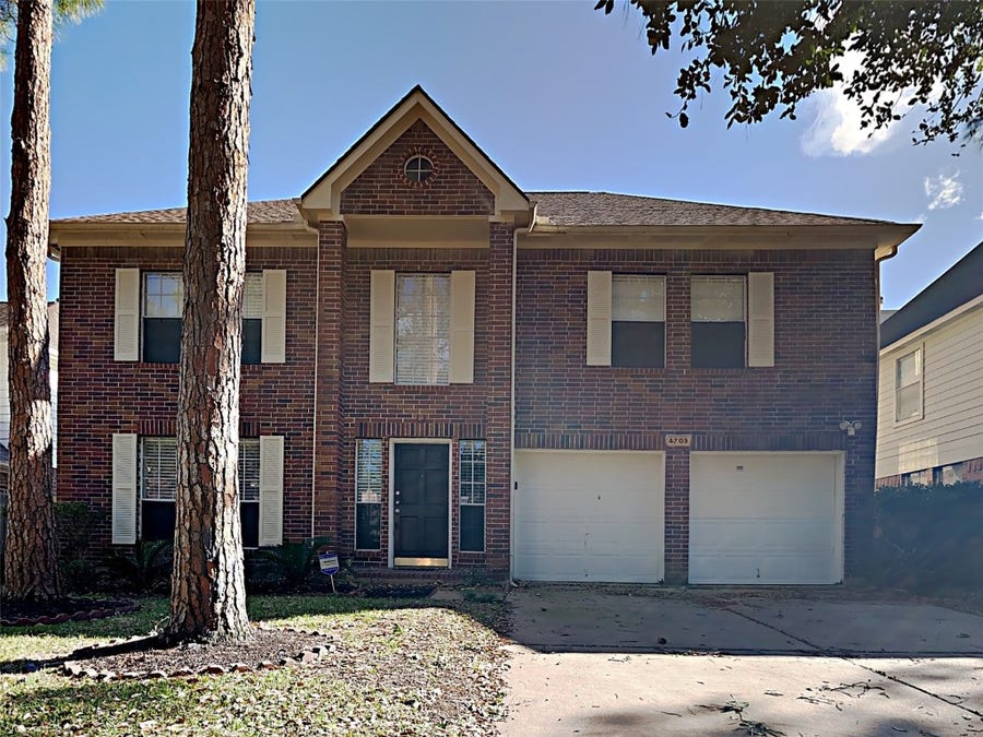 Property photo for 4703 Glasgow Drive, Missouri City, TX