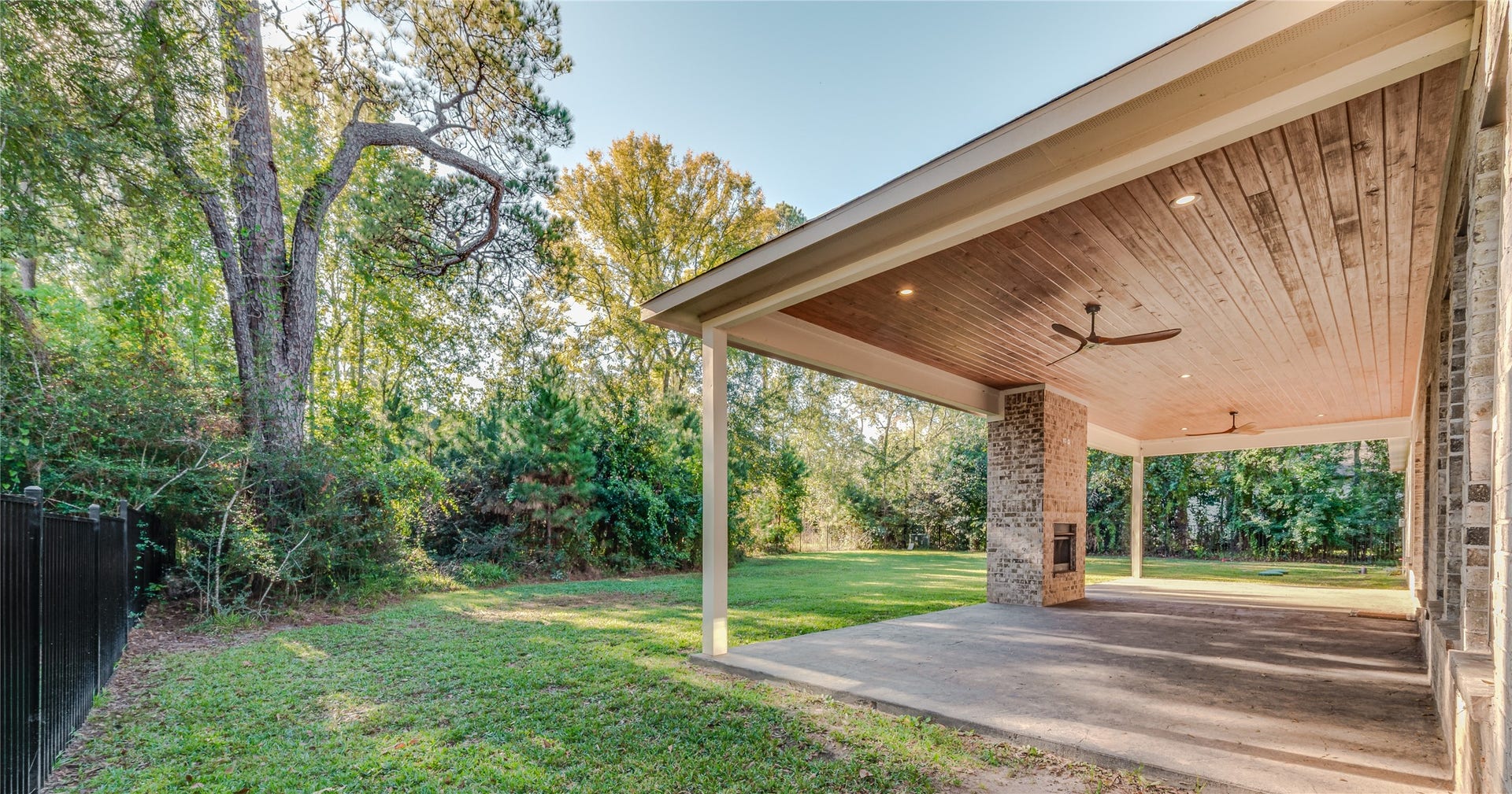 25126 Scarlett Manor Court, Tomball, TX 77375 25126 Scarlett Manor Court, Tomball, TX 77375