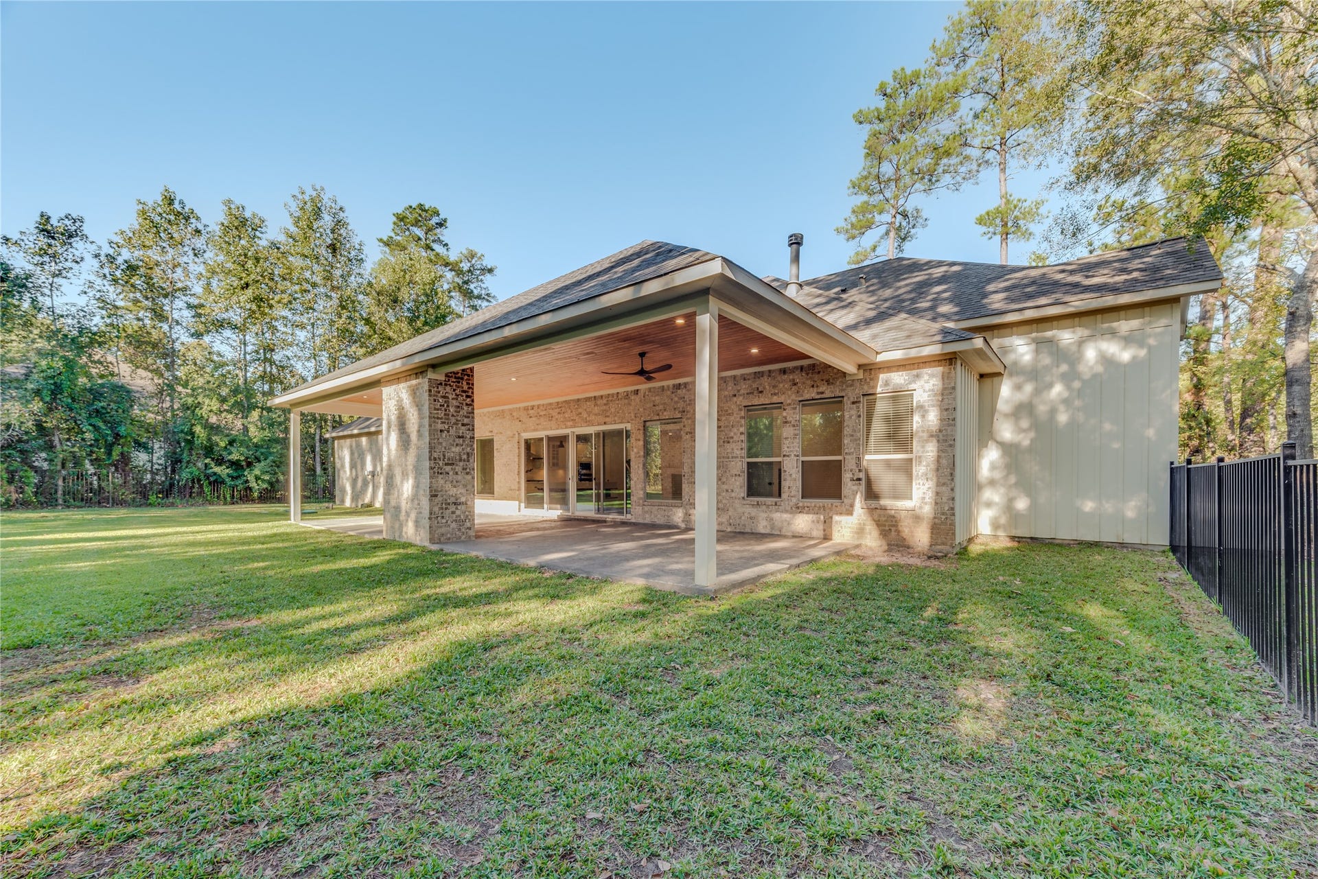 25126 Scarlett Manor Court, Tomball, TX 77375 25126 Scarlett Manor Court, Tomball, TX 77375