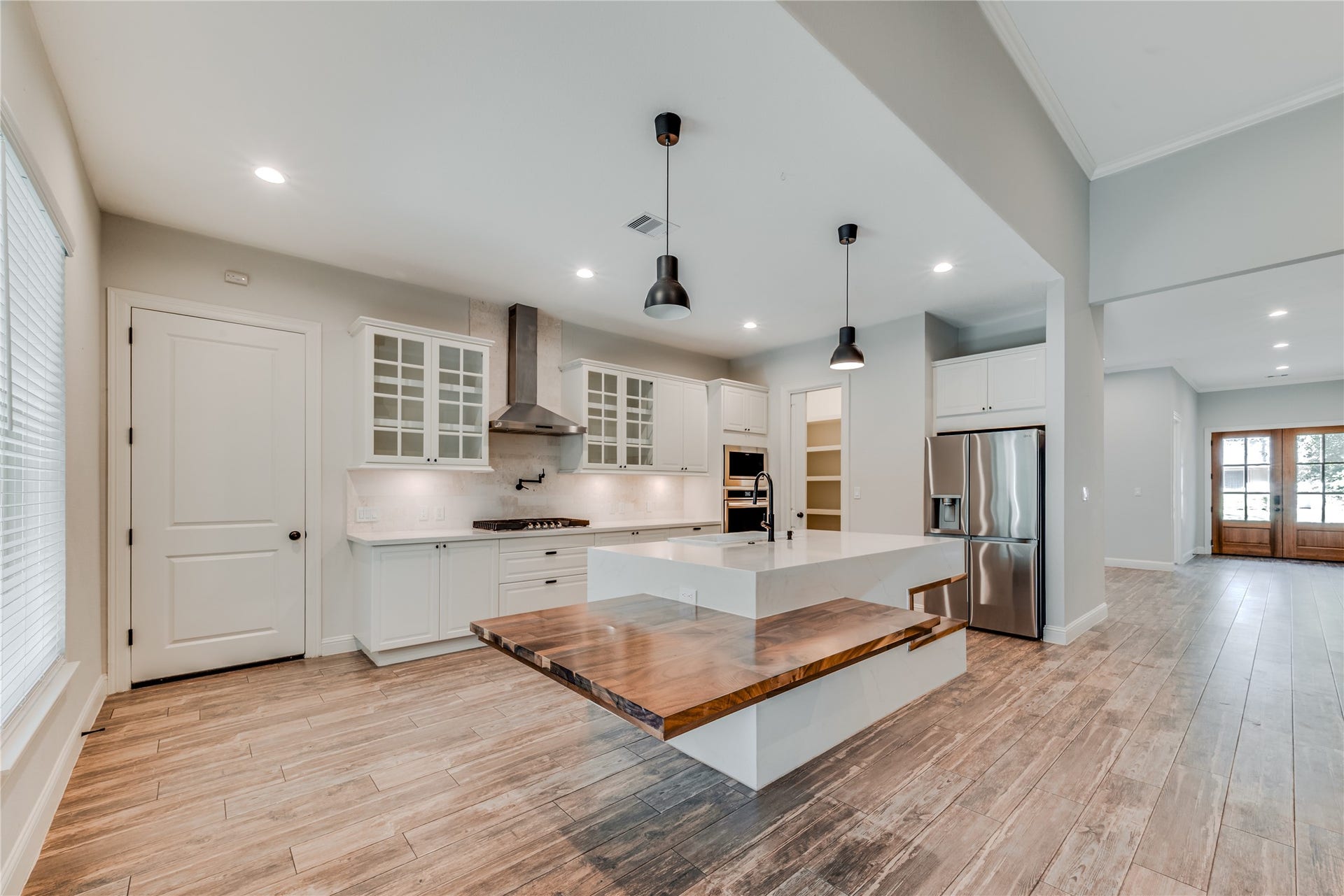25126 Scarlett Manor Court, Tomball, TX 77375 25126 Scarlett Manor Court, Tomball, TX 77375