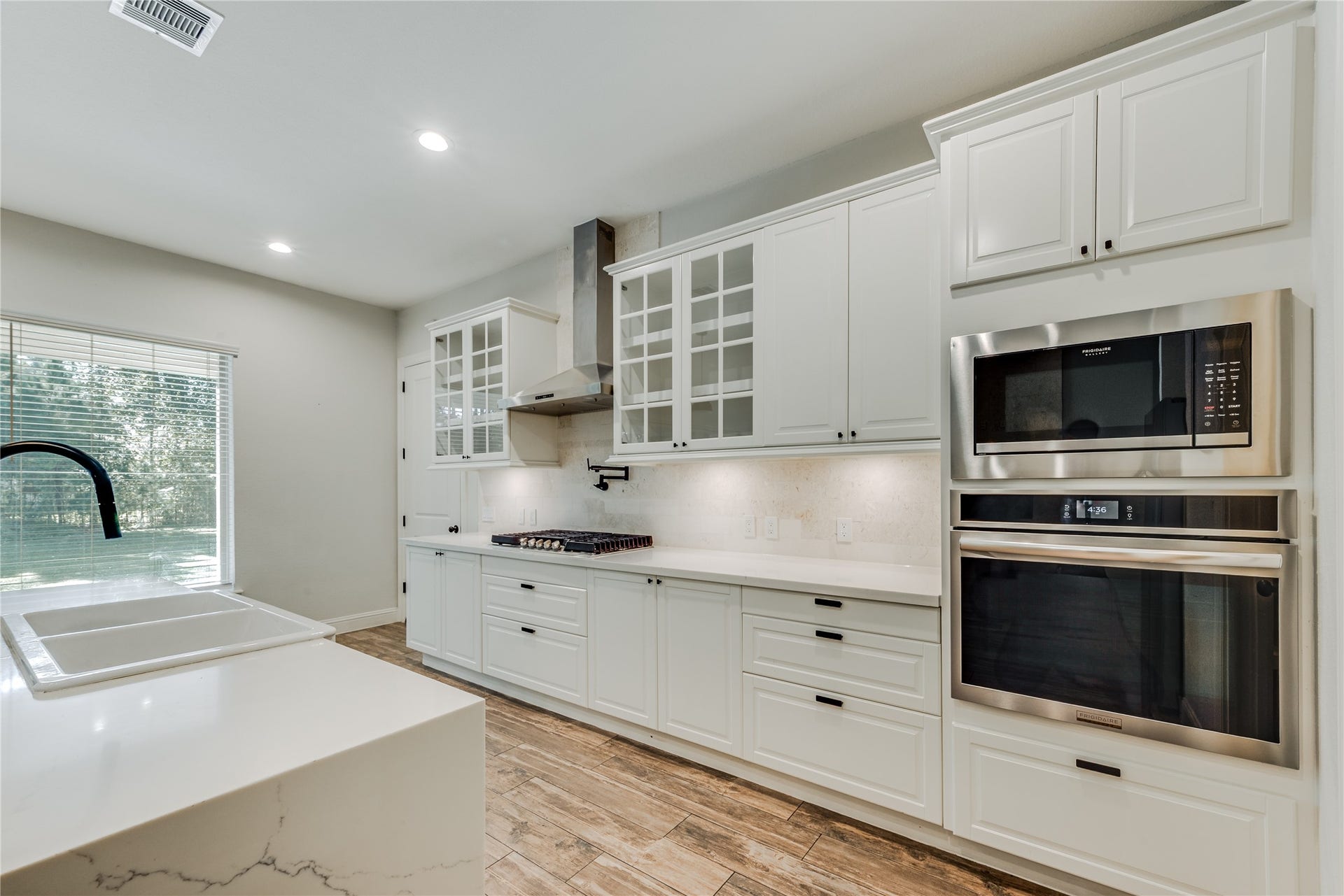 25126 Scarlett Manor Court, Tomball, TX 77375 25126 Scarlett Manor Court, Tomball, TX 77375