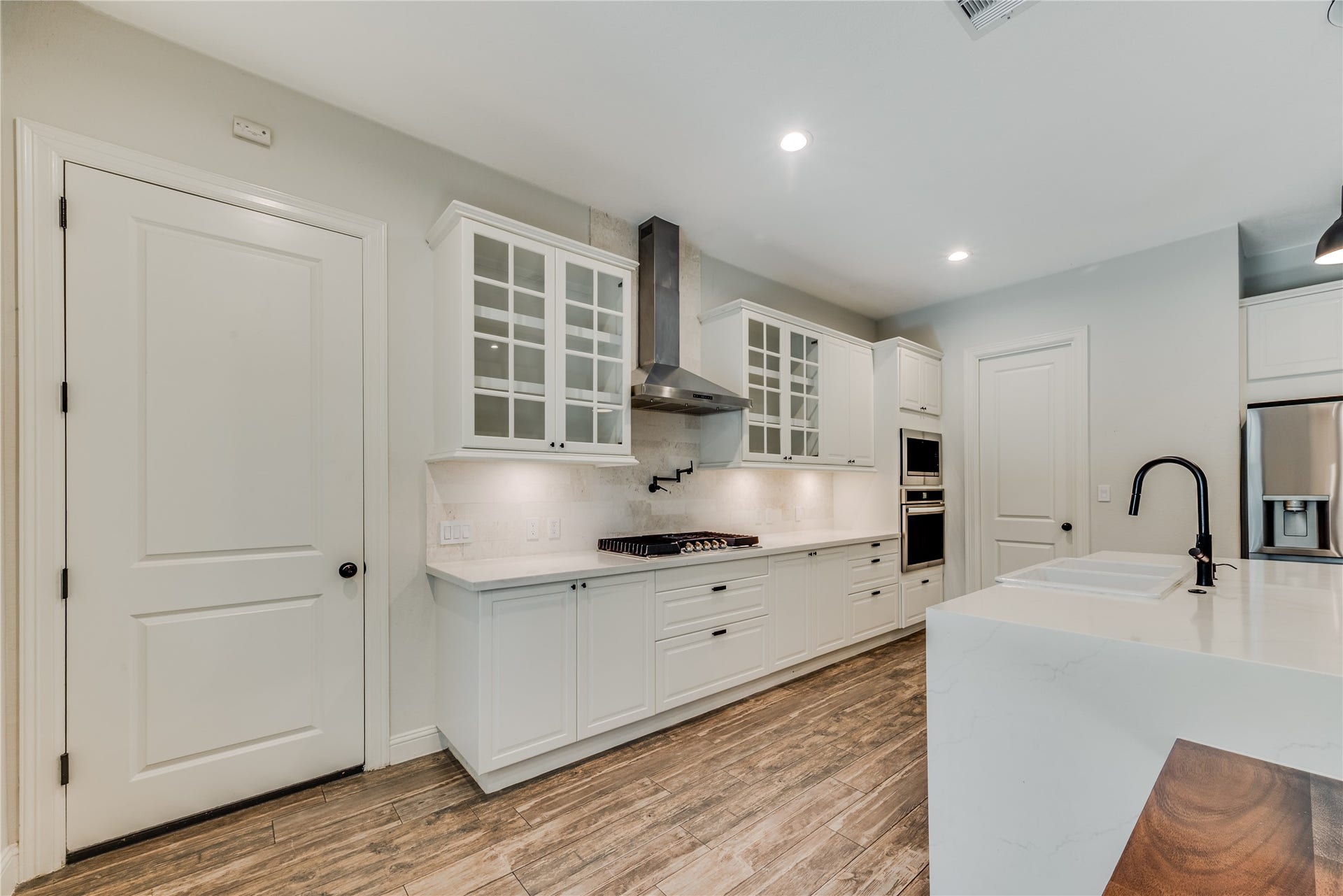 25126 Scarlett Manor Court, Tomball, TX 77375 25126 Scarlett Manor Court, Tomball, TX 77375