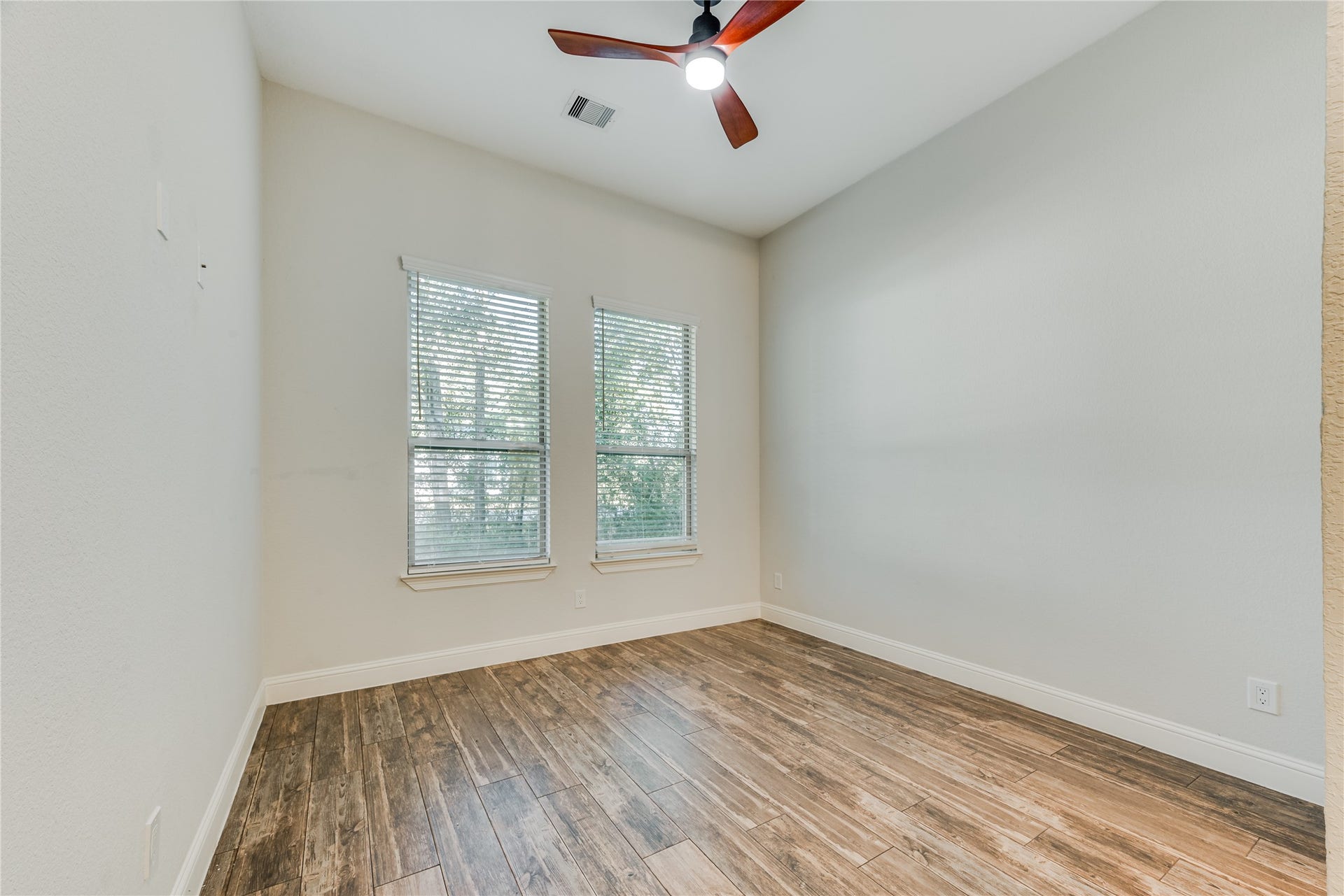 25126 Scarlett Manor Court, Tomball, TX 77375 25126 Scarlett Manor Court, Tomball, TX 77375