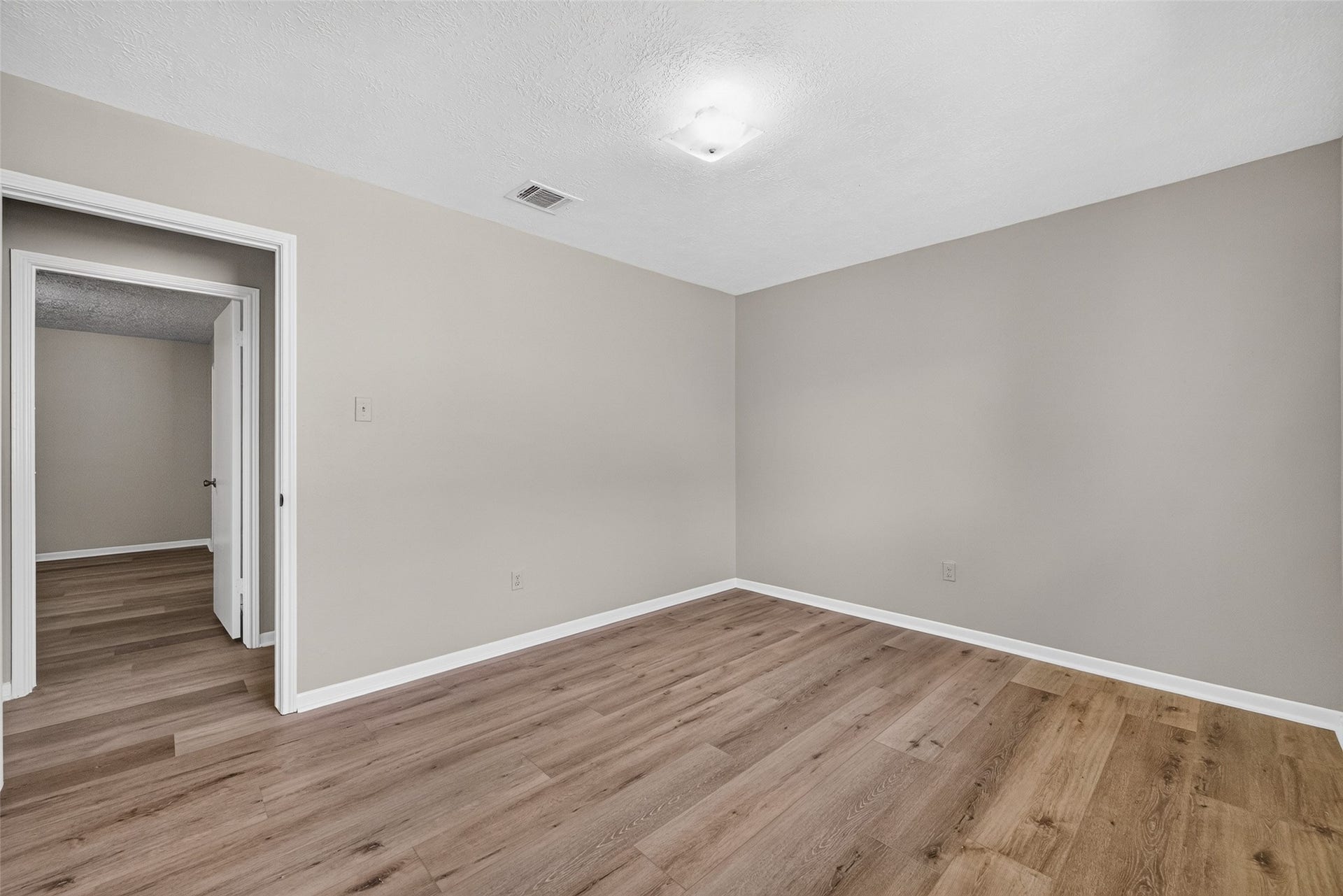4809 Yellowstone Drive, Pasadena, TX 77505 4809 Yellowstone Drive, Pasadena, TX 77505