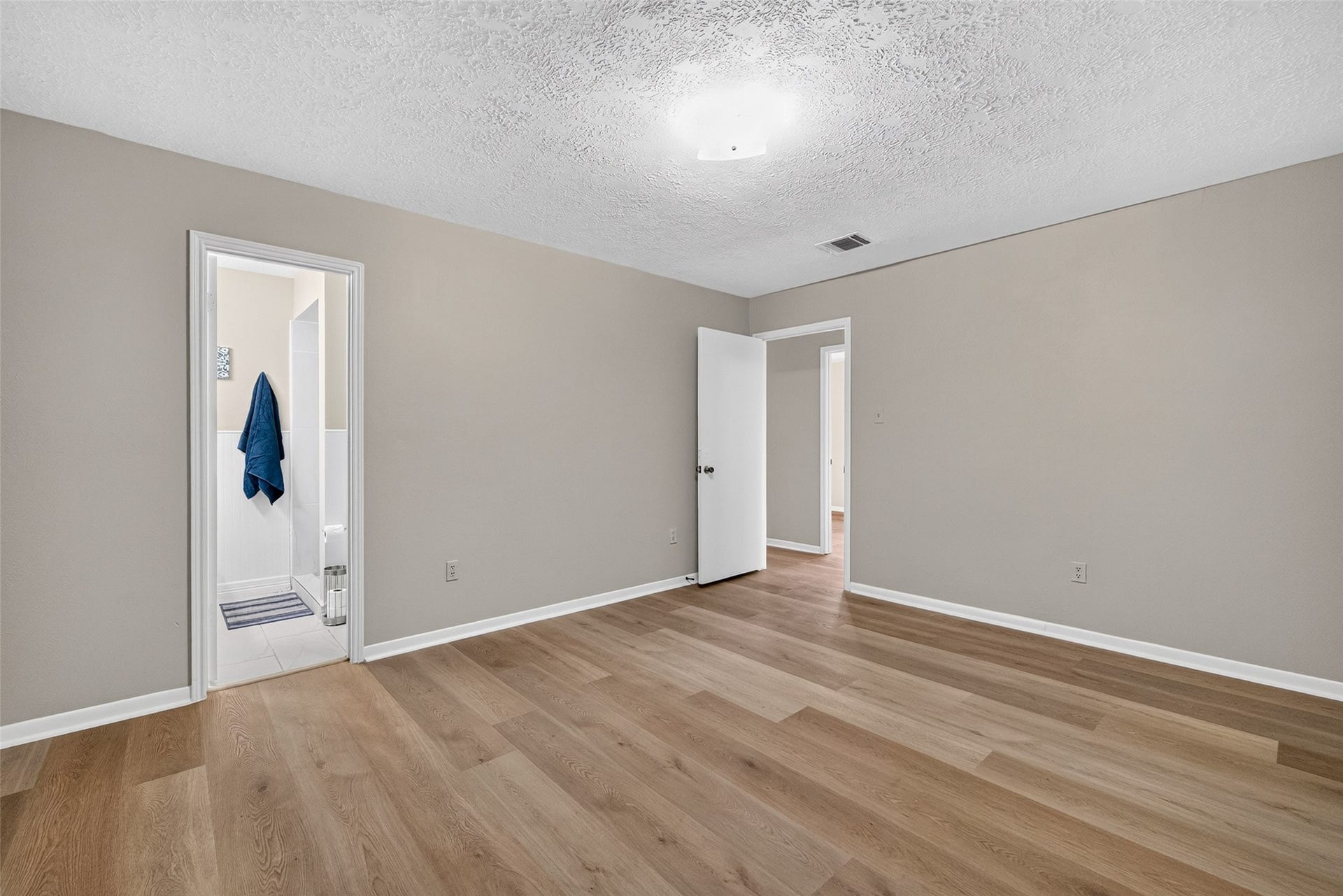 4809 Yellowstone Drive, Pasadena, TX 77505 4809 Yellowstone Drive, Pasadena, TX 77505