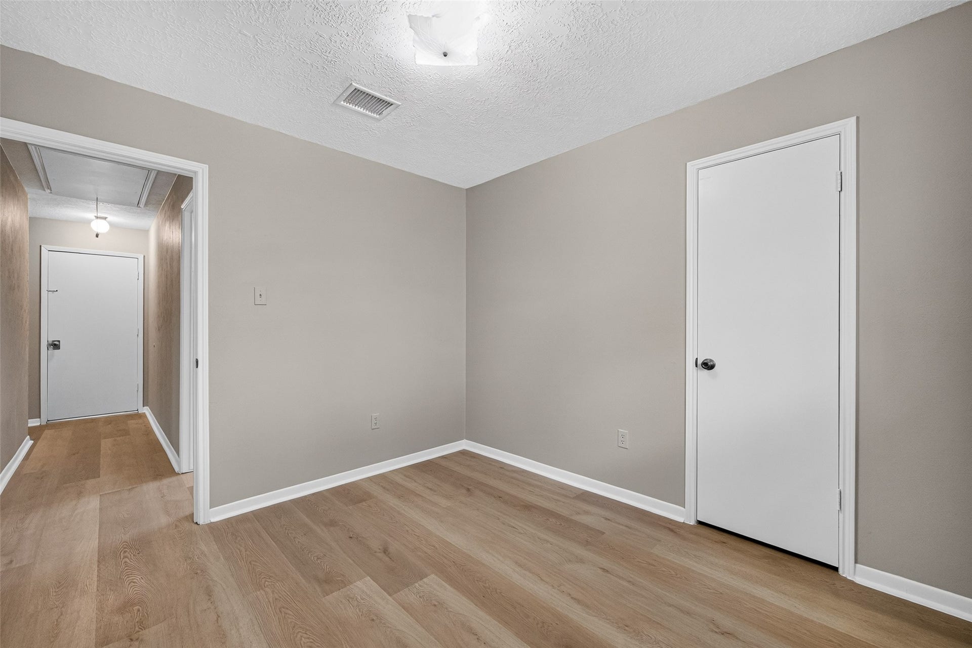 4809 Yellowstone Drive, Pasadena, TX 77505 4809 Yellowstone Drive, Pasadena, TX 77505