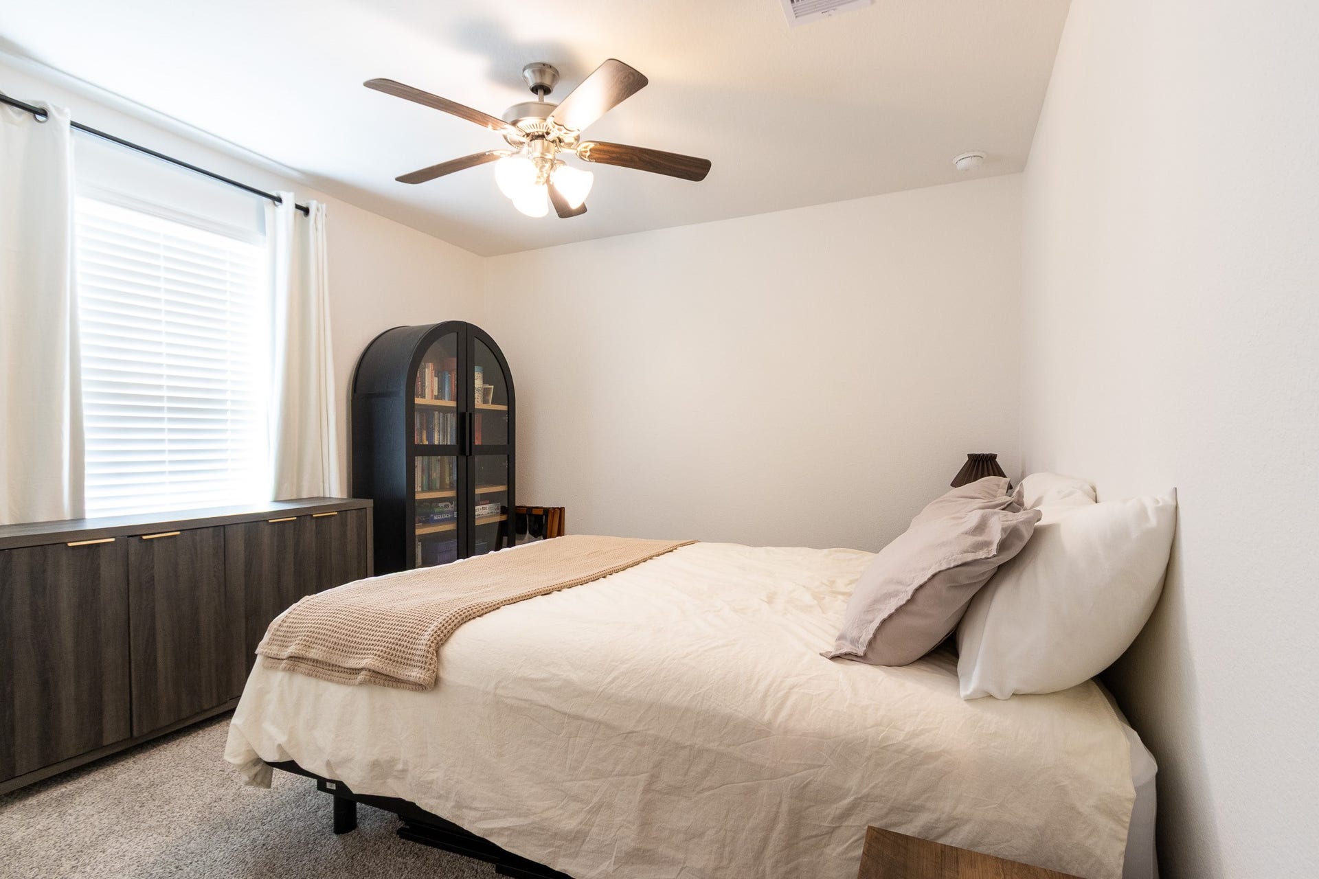BEDROOM #2