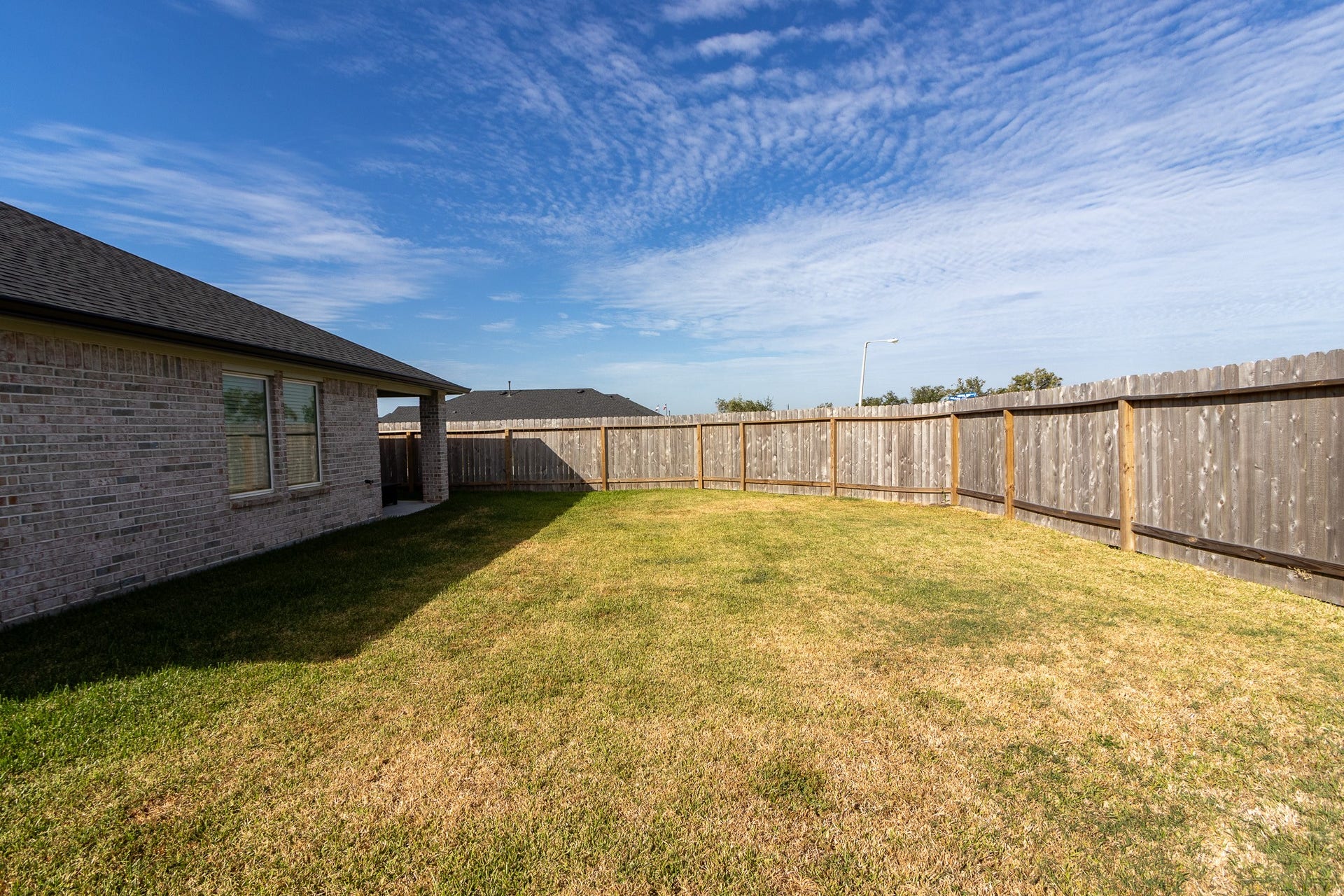 9602 Wall Street, Texas City, TX 77591