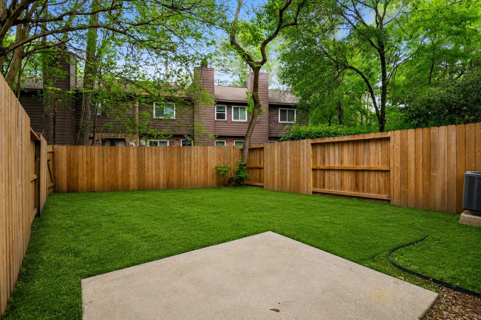 13 E Willowwood Court, The Woodlands, TX 77381 13 E Willowwood Court, The Woodlands, TX 77381