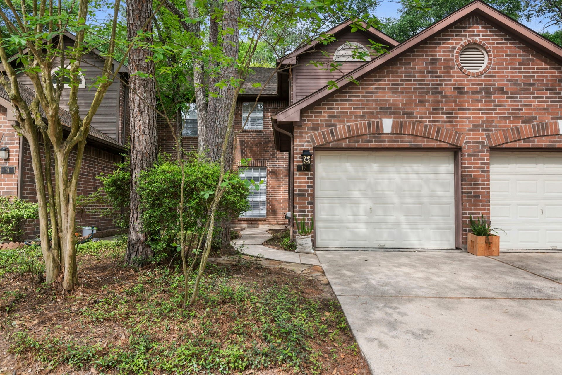 13 E Willowwood Court, The Woodlands, TX 77381 13 E Willowwood Court, The Woodlands, TX 77381